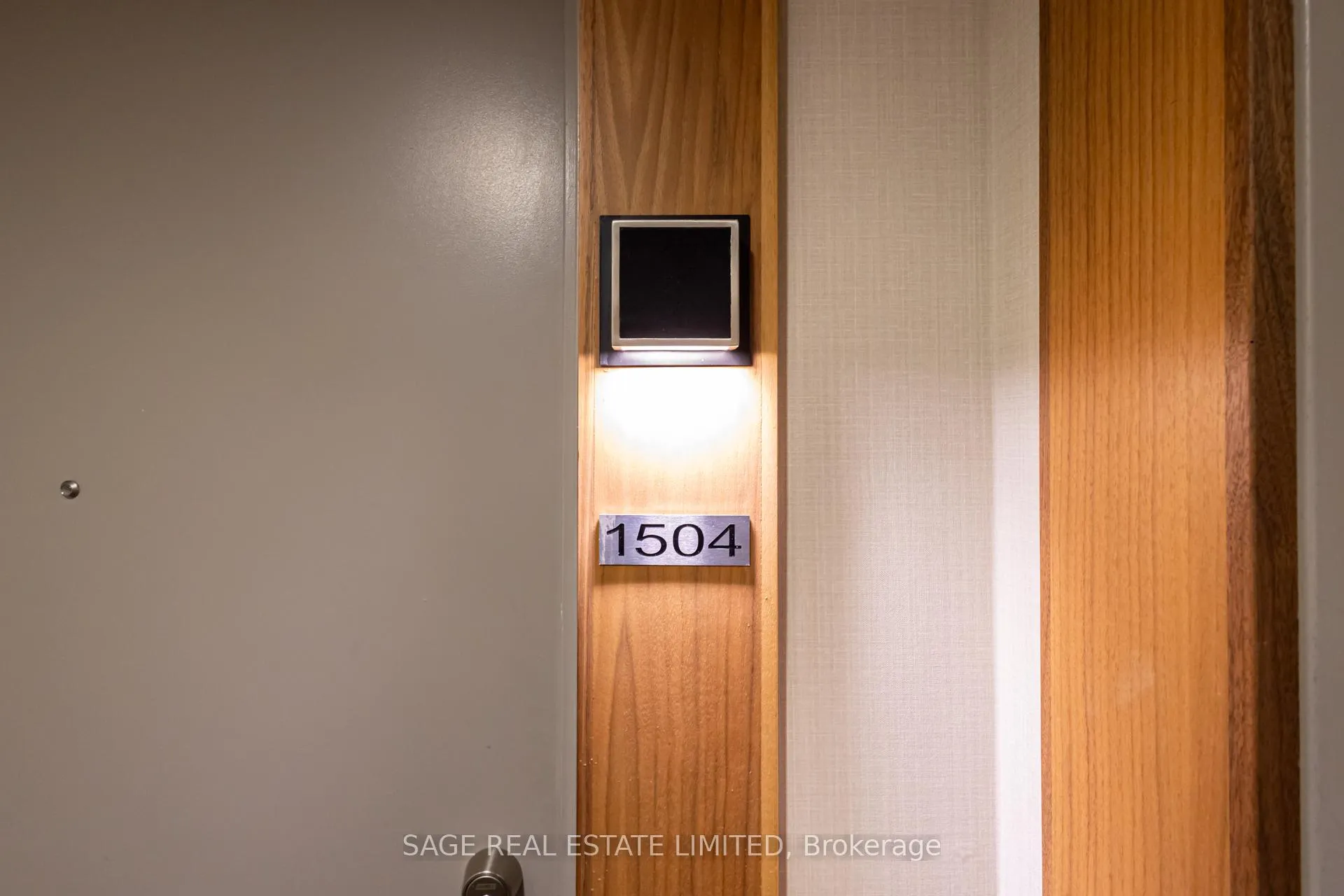 Photo 2 of Unit 1504, 295 Adelaide Street W, Toronto, Waterfront Communities — HOMEH