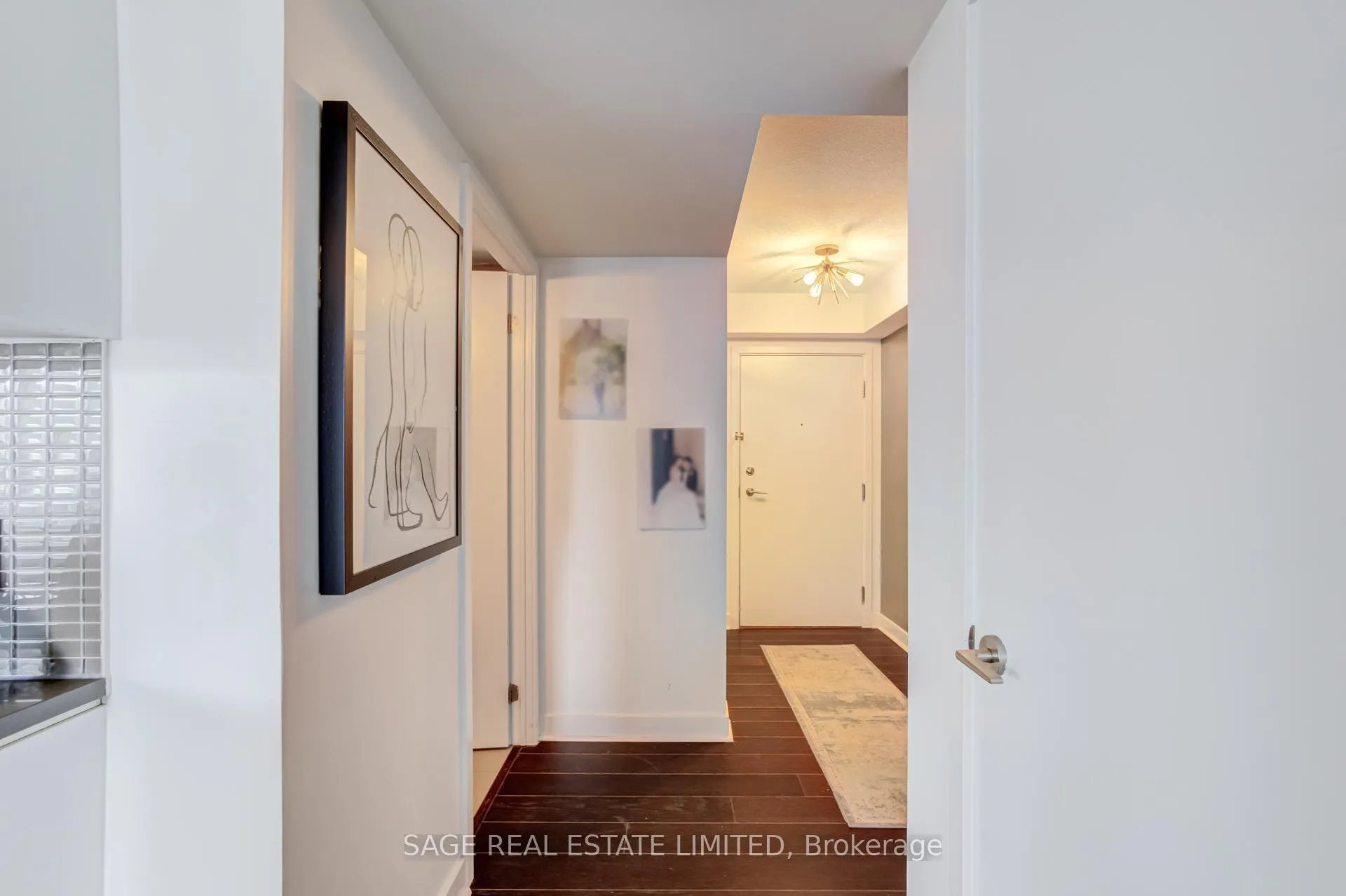 Photo 4 of Unit 1504, 295 Adelaide Street W, Toronto, Waterfront Communities — HOMEH