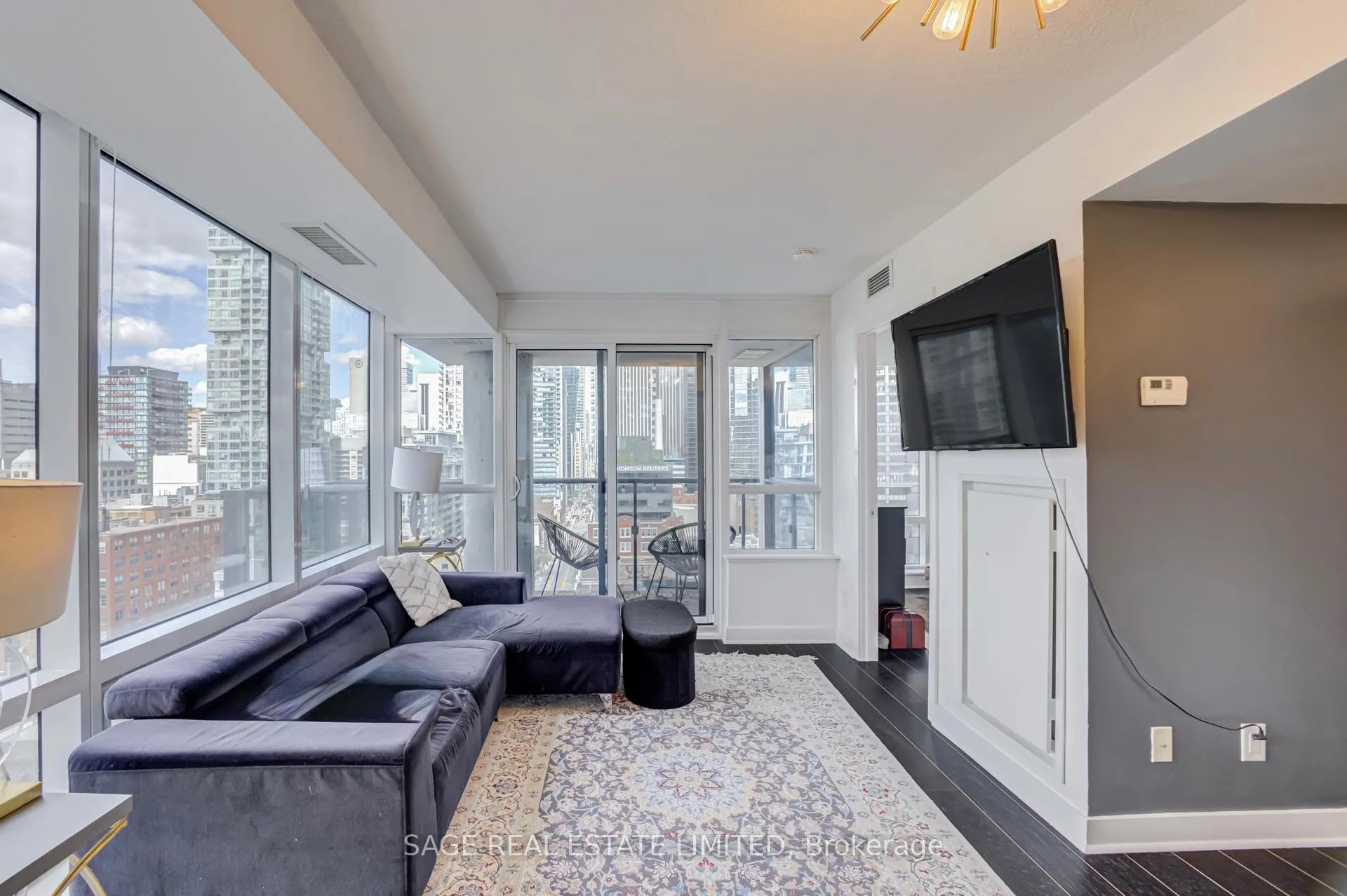 Photo 9 of Unit 1504, 295 Adelaide Street W, Toronto, Waterfront Communities — HOMEH