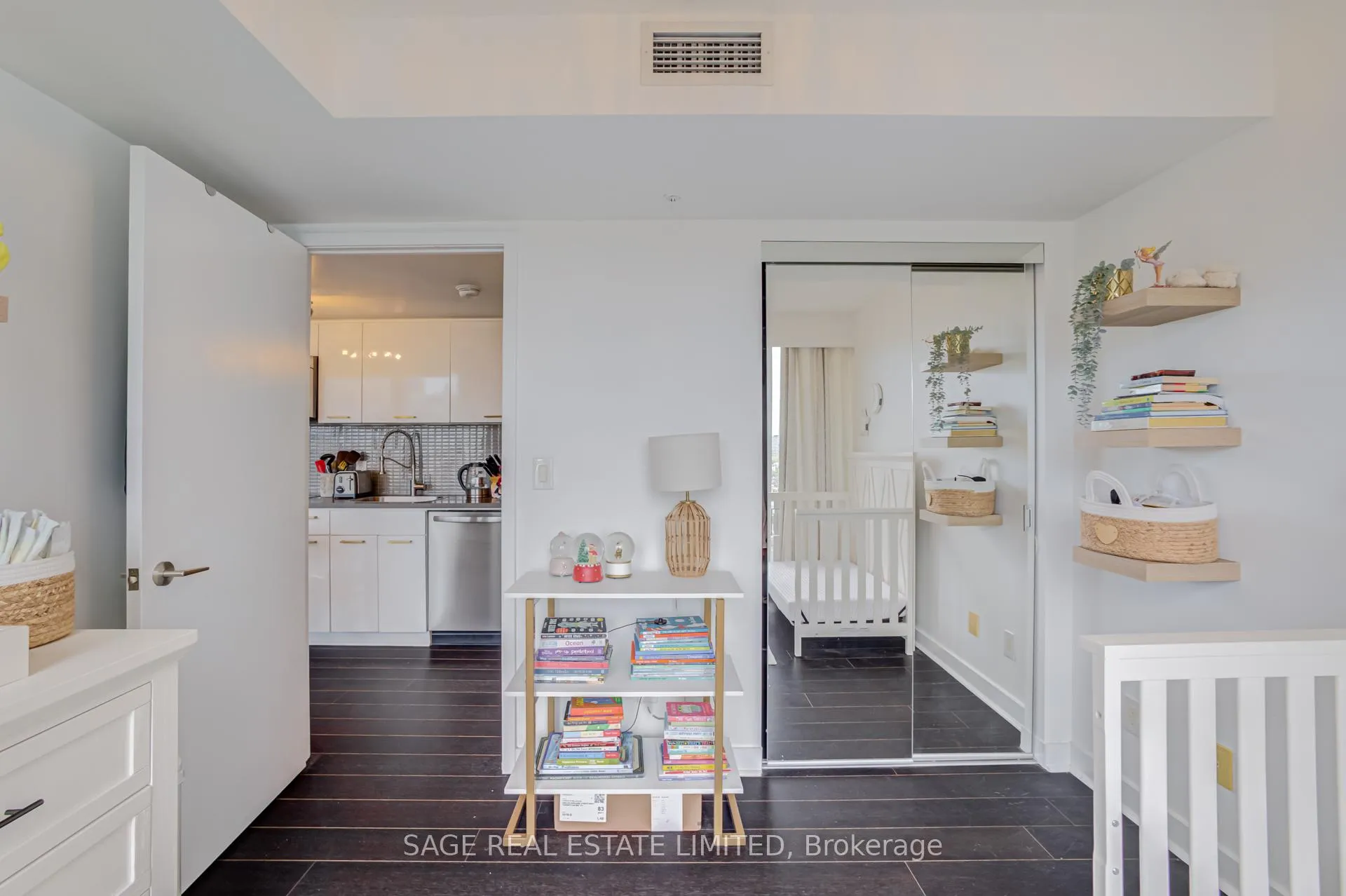 Photo 16 of Unit 1504, 295 Adelaide Street W, Toronto, Waterfront Communities — HOMEH