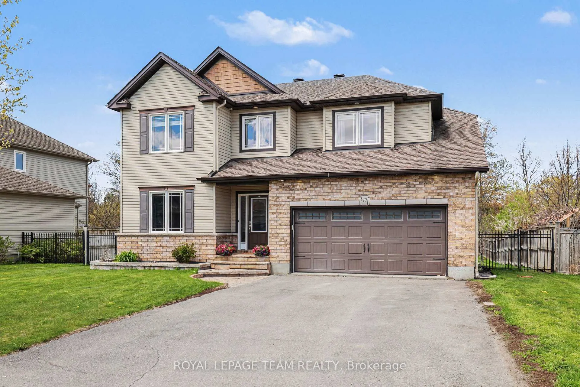 Photo 1 of 77 Chanonhouse Drive, Ottawa, Richmond — HOMEH