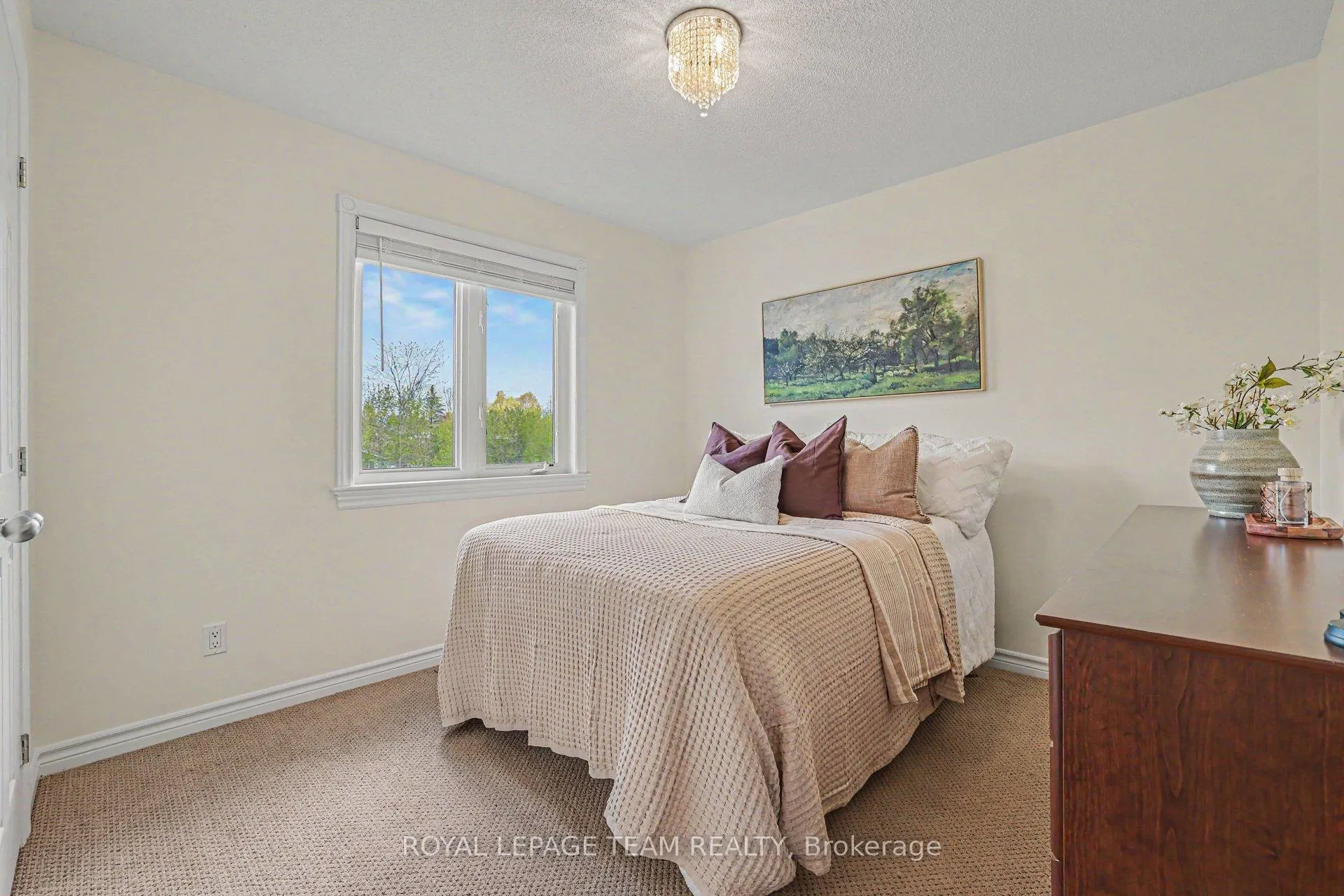 Photo 27 of 77 Chanonhouse Drive, Ottawa, Richmond — HOMEH
