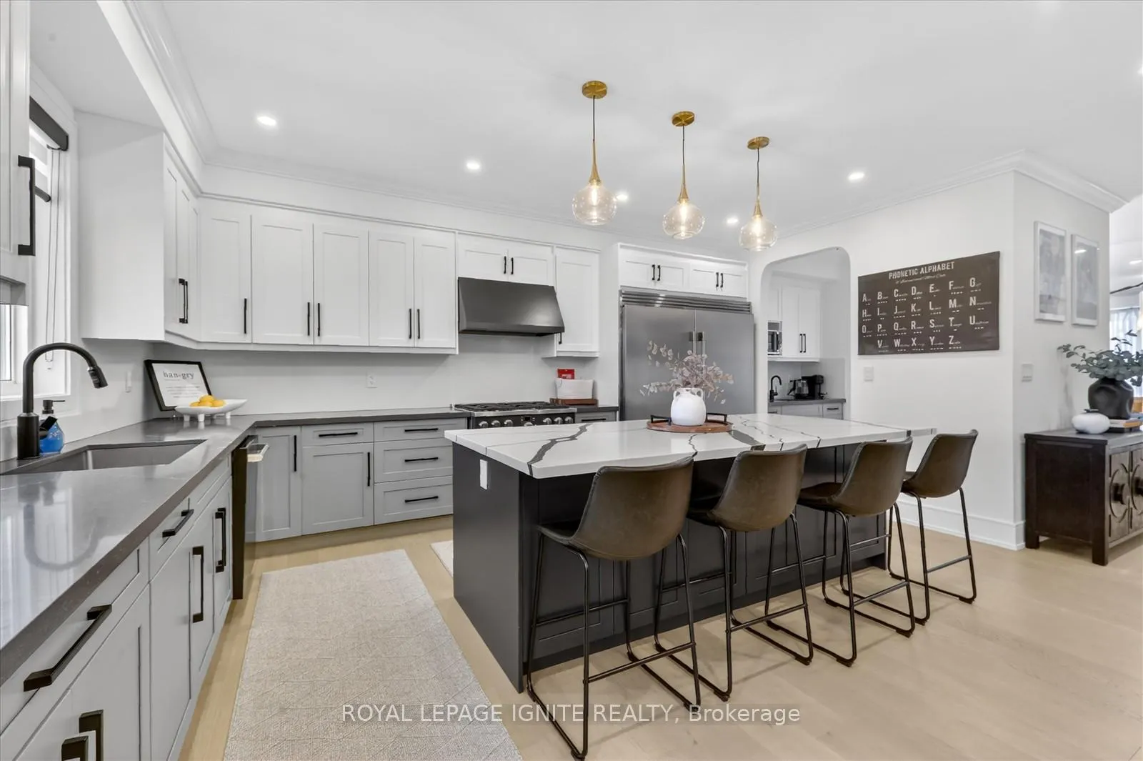 Photo 11 of 958 Mink Street, Pickering, West Shore — HOMEH