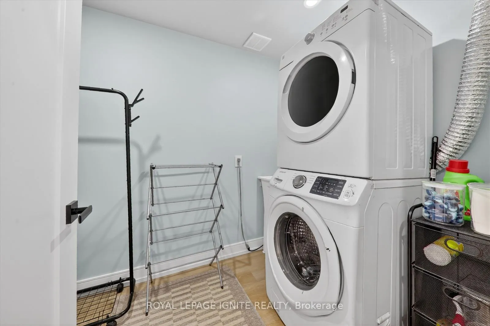 Photo 40 of 958 Mink Street, Pickering, West Shore — HOMEH