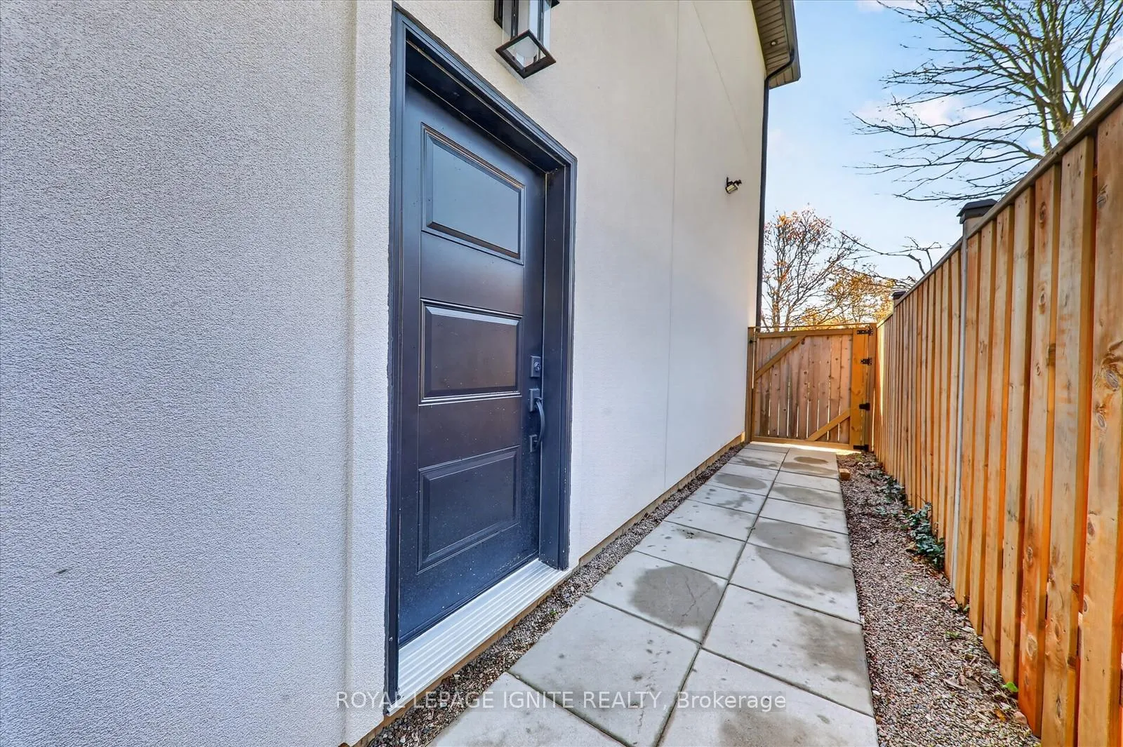 Photo 46 of 958 Mink Street, Pickering, West Shore — HOMEH
