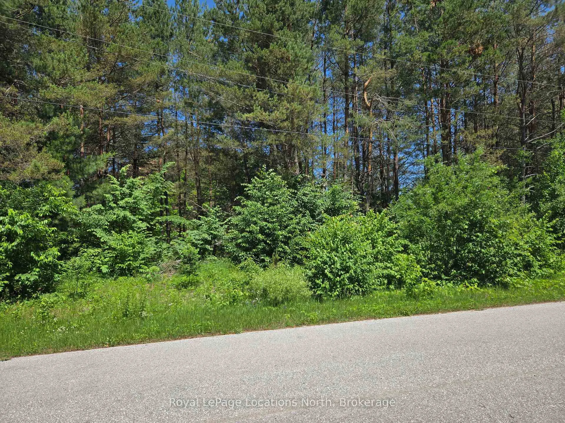 Photo 9 of 8 Jonathan Court, Clearview, Stayner — HOMEH