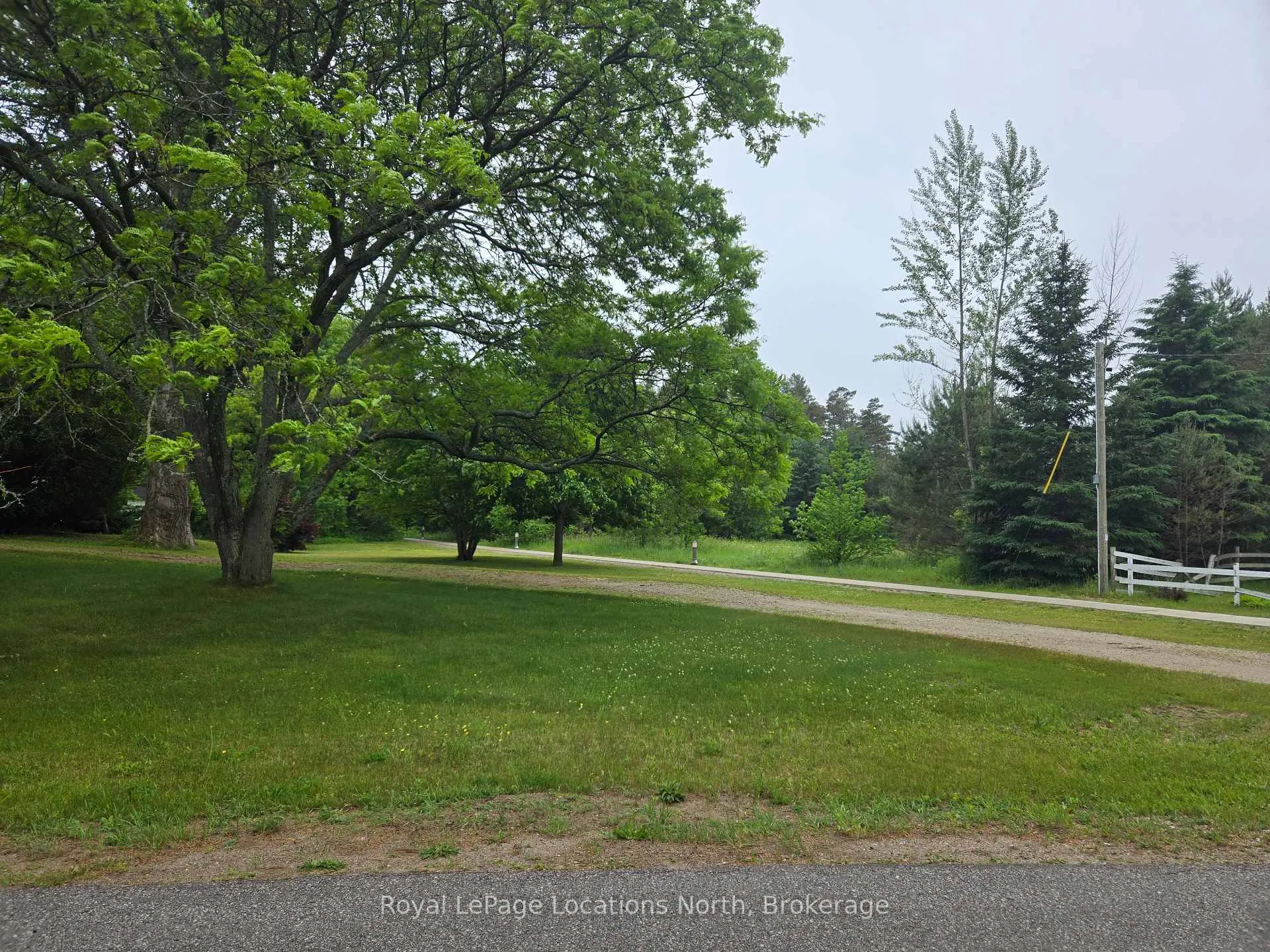 Photo 14 of 8 Jonathan Court, Clearview, Stayner — HOMEH