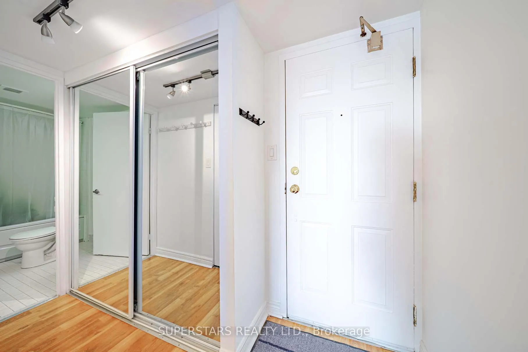 Photo 13 of Unit PH16, 65 Scadding Avenue, Toronto, Waterfront Communities — HOMEH