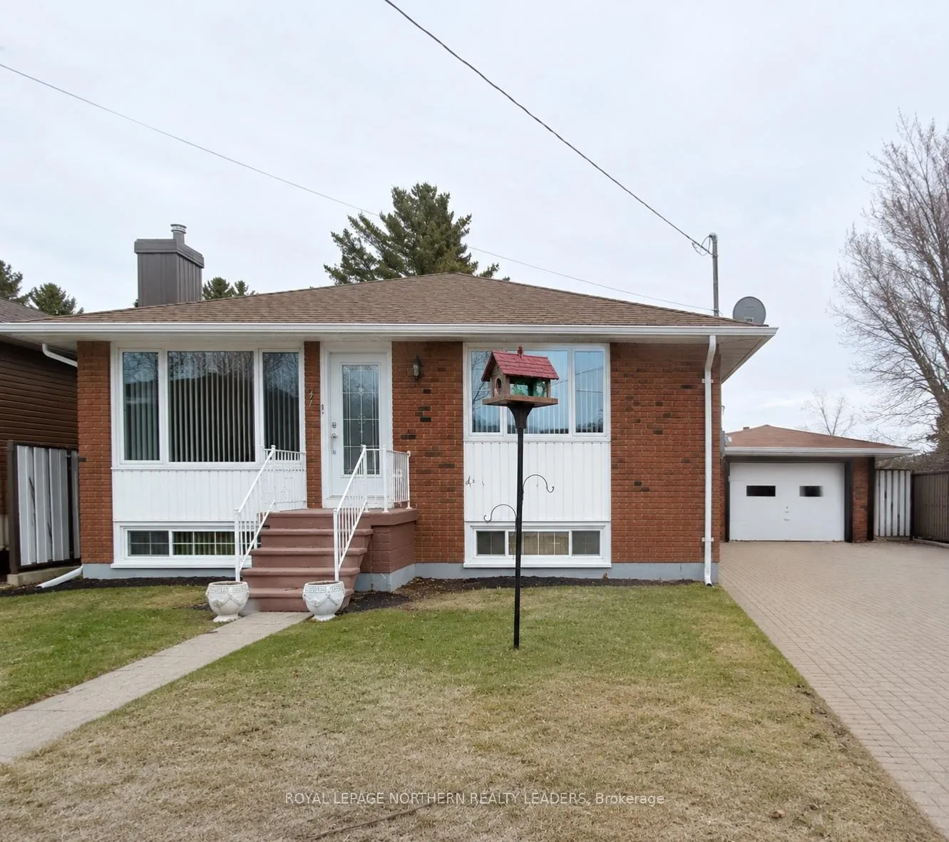 Front of 57 Jubilee Avenue W