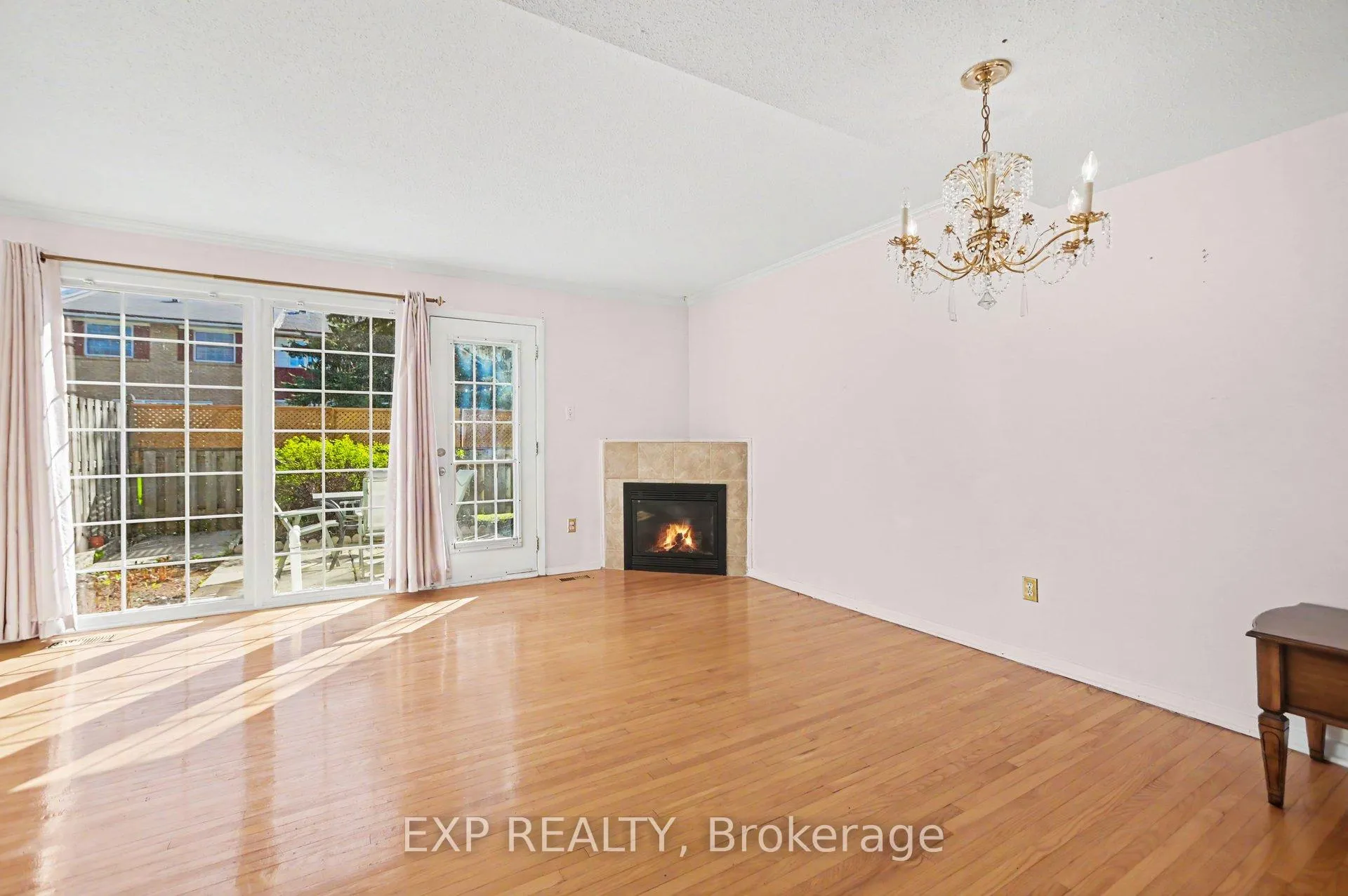 Photo 33 of 61 Monterey Drive, Ottawa, Leslie Park — HOMEH