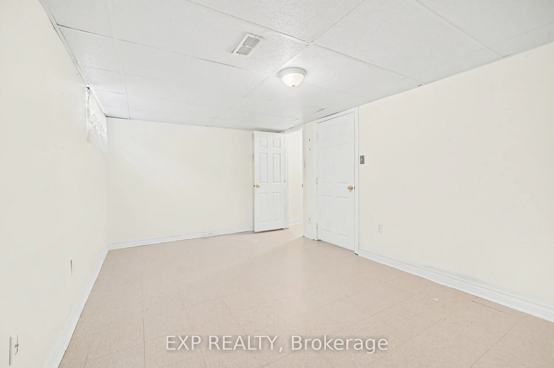 Photo 47 of 61 Monterey Drive, Ottawa, Leslie Park — HOMEH