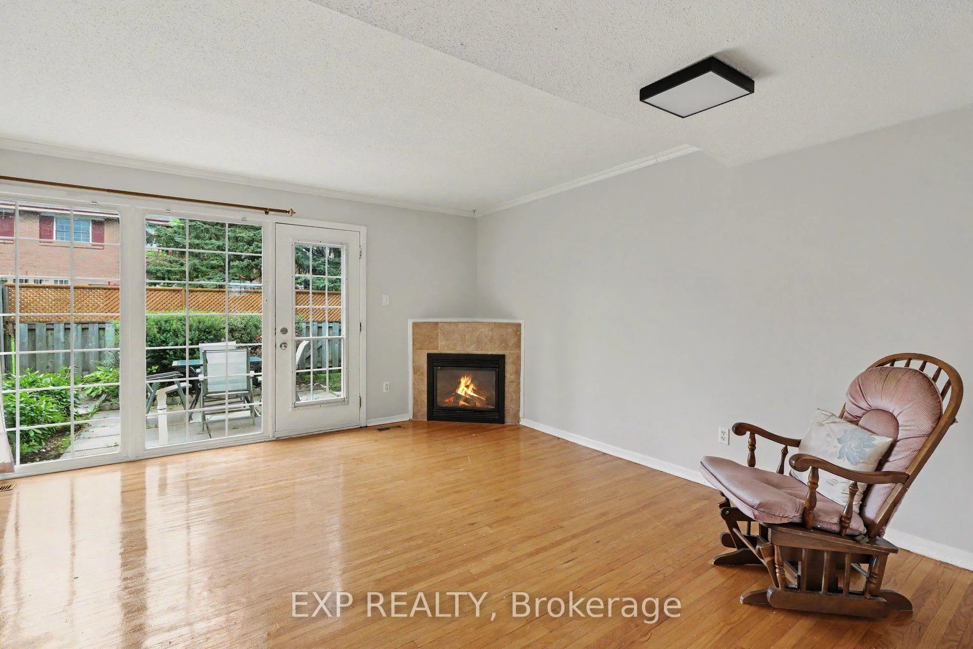 Photo 7 of 61 Monterey Drive, Ottawa, Leslie Park — HOMEH