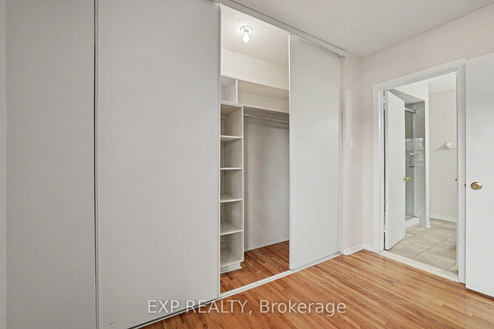 Photo 15 of 61 Monterey Drive, Ottawa, Leslie Park — HOMEH