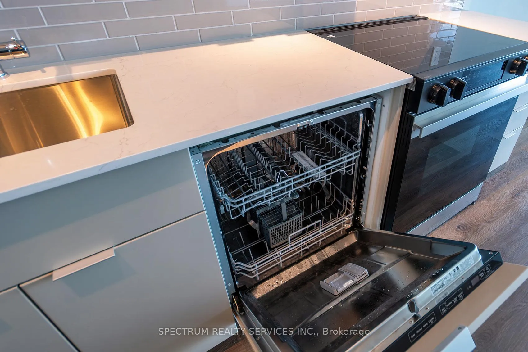 Photo 16 of Unit 1706, 2075 Lakeshore Road, Burlington, Brant — HOMEH