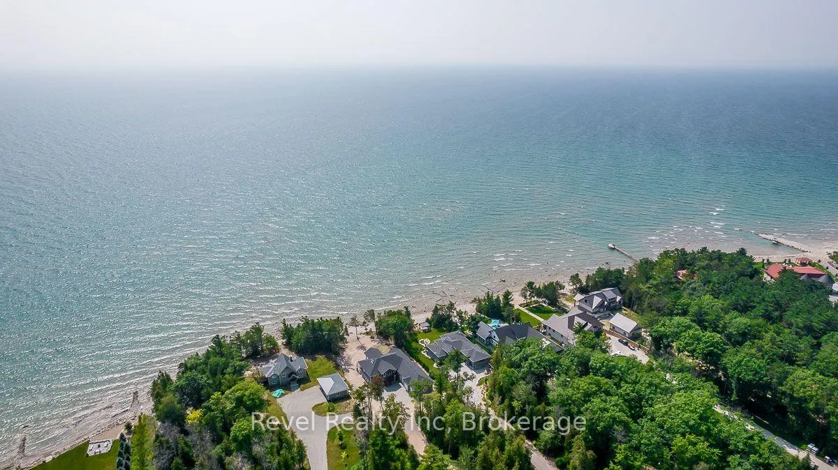 Photo 3 of 54 Vincent Circle, Tiny, Rural Tiny — HOMEH