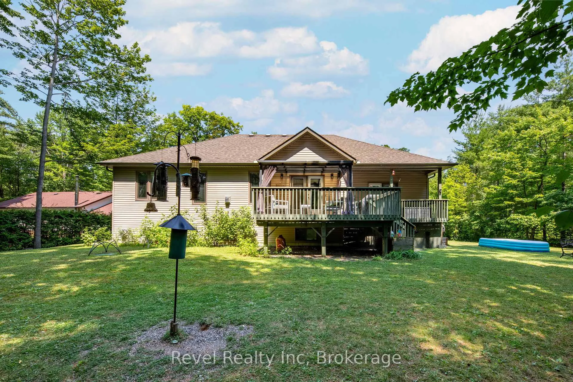 Photo 33 of 54 Vincent Circle, Tiny, Rural Tiny — HOMEH