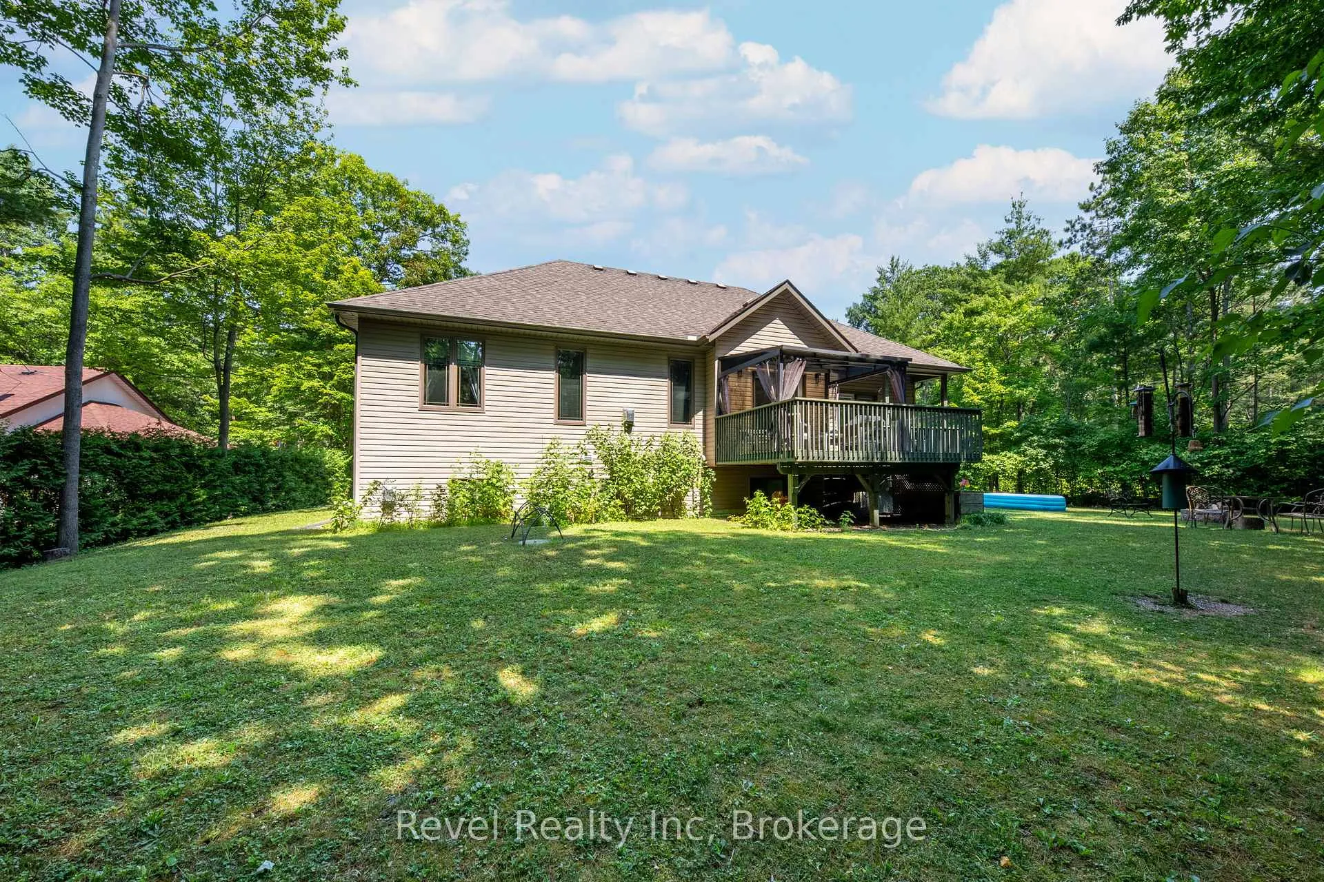 Photo 34 of 54 Vincent Circle, Tiny, Rural Tiny — HOMEH