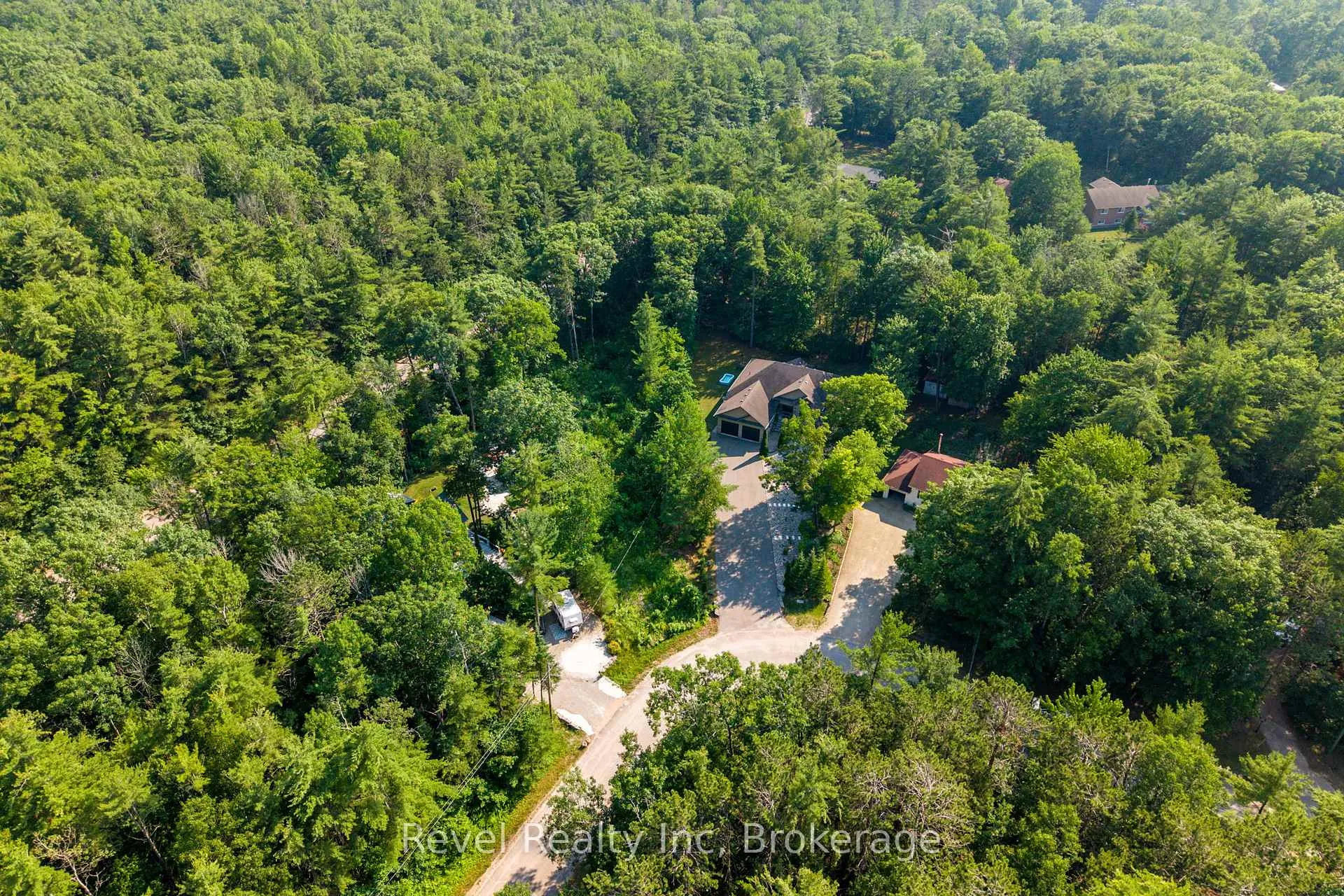 Photo 42 of 54 Vincent Circle, Tiny, Rural Tiny — HOMEH