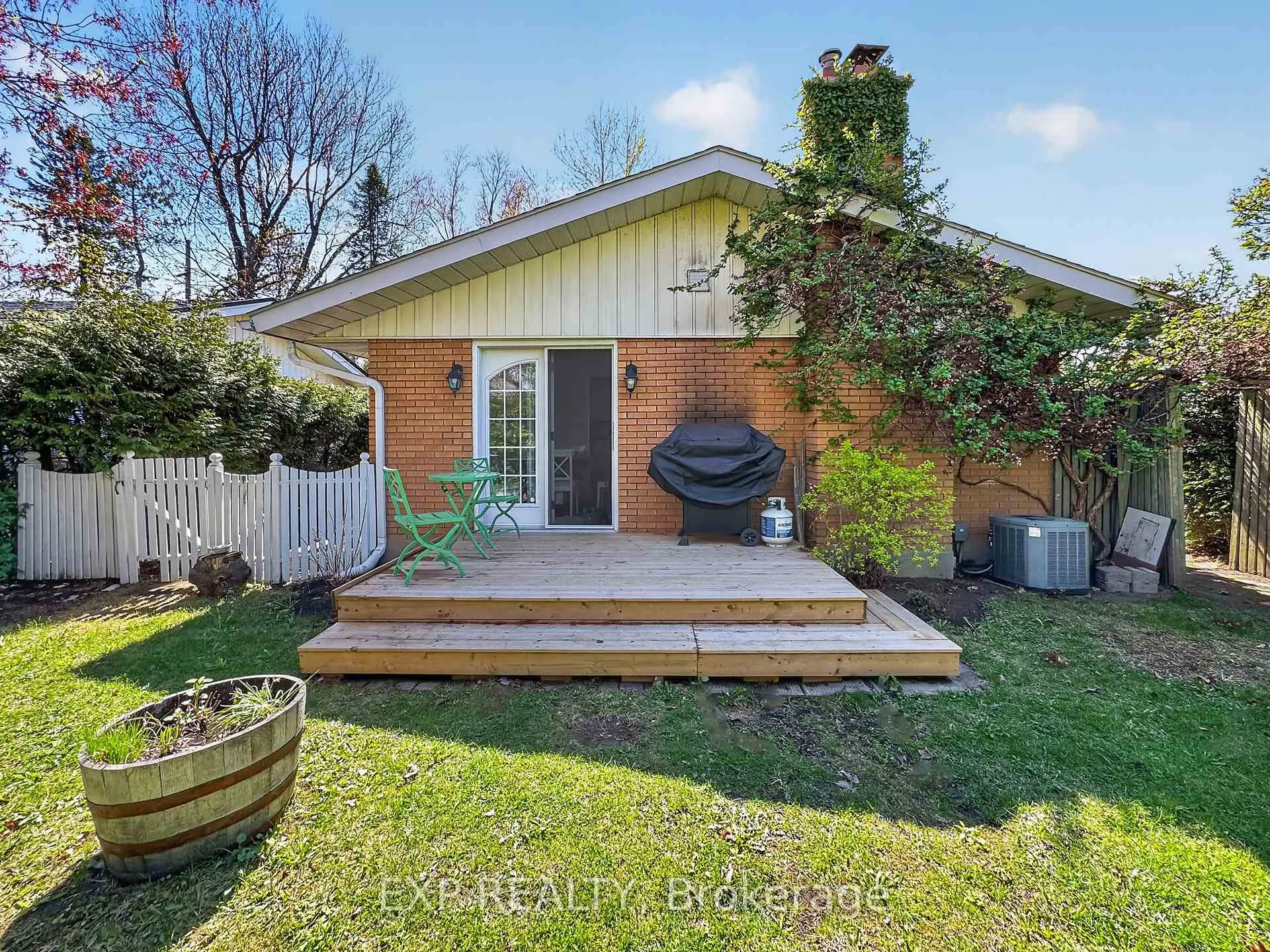 Photo 14 of 728 Fielding Drive, Ottawa, Riverside Park South — HOMEH