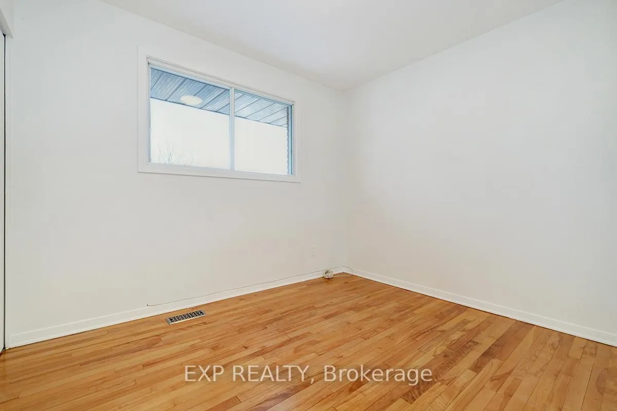 Photo 20 of 728 Fielding Drive, Ottawa, Riverside Park South — HOMEH