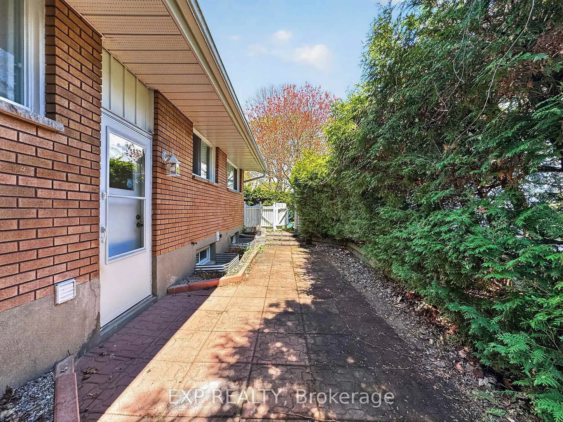 Photo 23 of 728 Fielding Drive, Ottawa, Riverside Park South — HOMEH