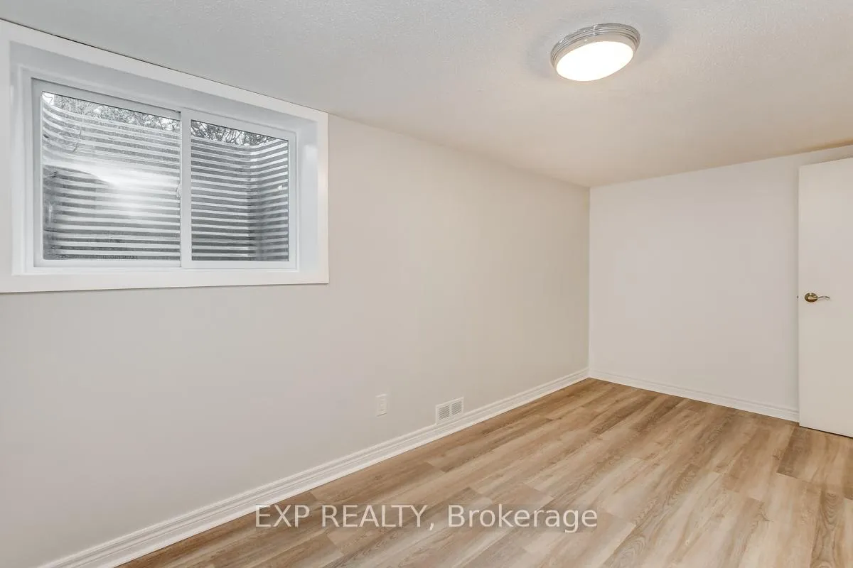 Photo 35 of 728 Fielding Drive, Ottawa, Riverside Park South — HOMEH