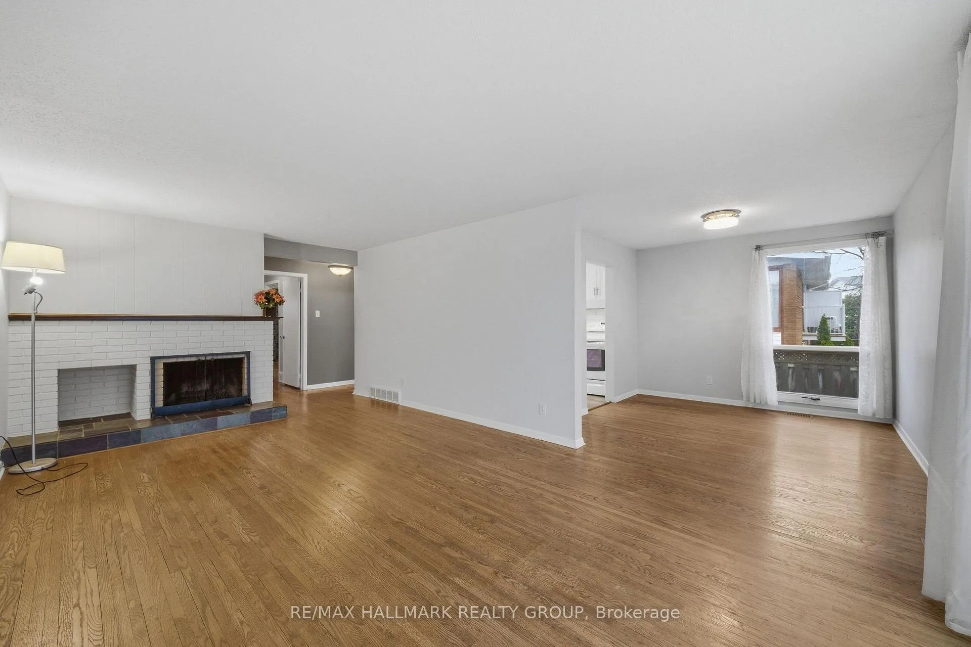 Photo 6 of 69 Woodmount Crescent, Ottawa, Borden Farm/Stewart Farm/Carleton Heights/Parkwood Hills — HOMEH