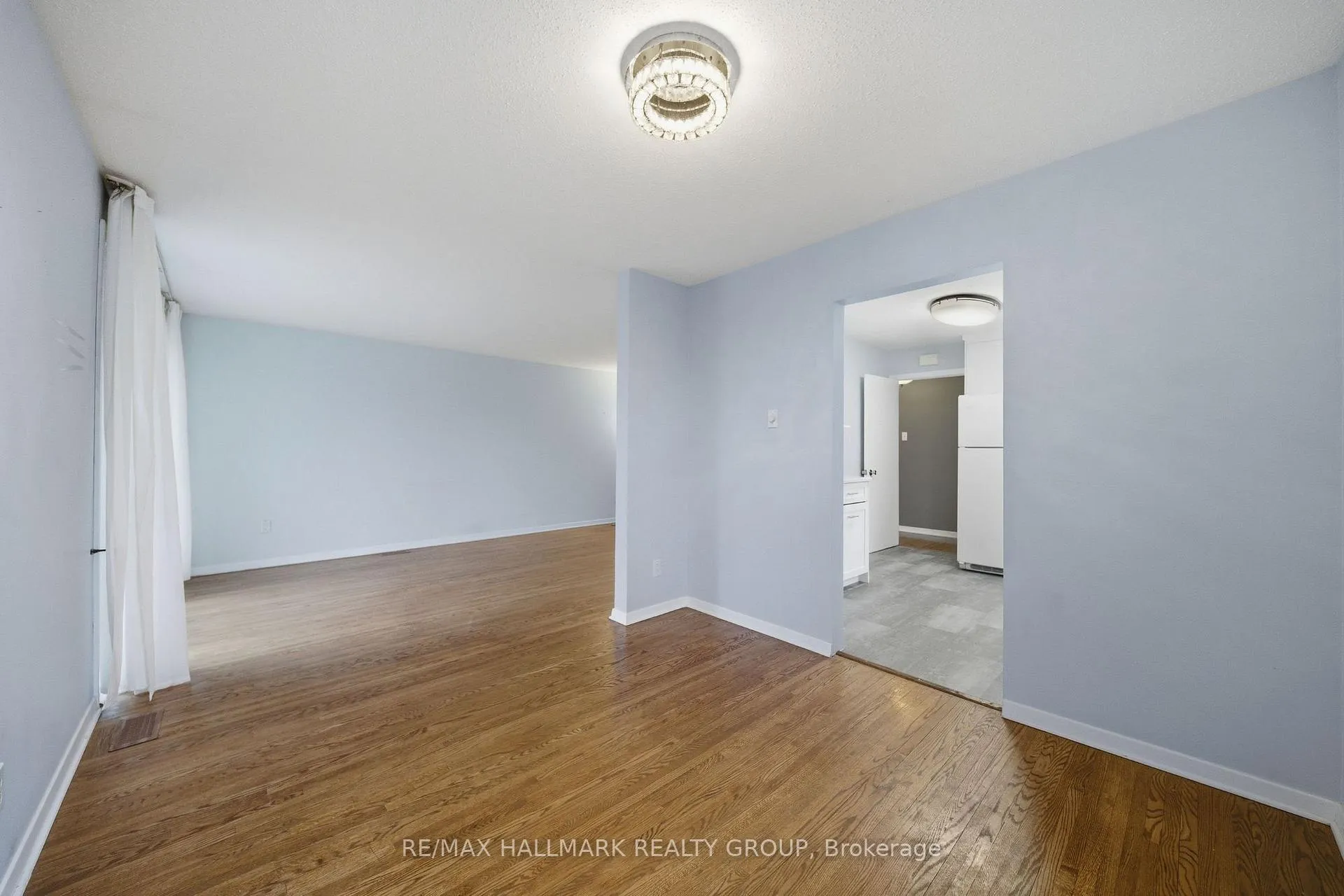 Photo 11 of 69 Woodmount Crescent, Ottawa, Borden Farm/Stewart Farm/Carleton Heights/Parkwood Hills — HOMEH