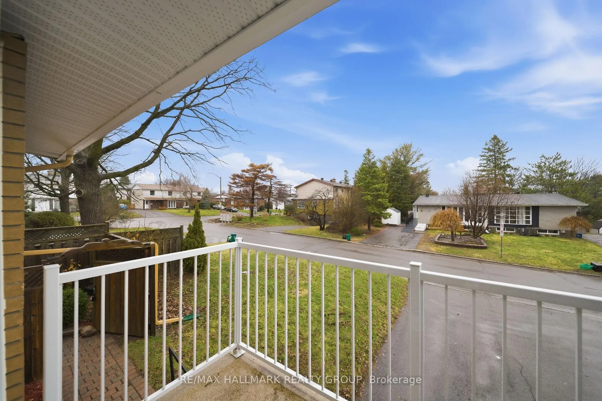 Photo 19 of 69 Woodmount Crescent, Ottawa, Borden Farm/Stewart Farm/Carleton Heights/Parkwood Hills — HOMEH