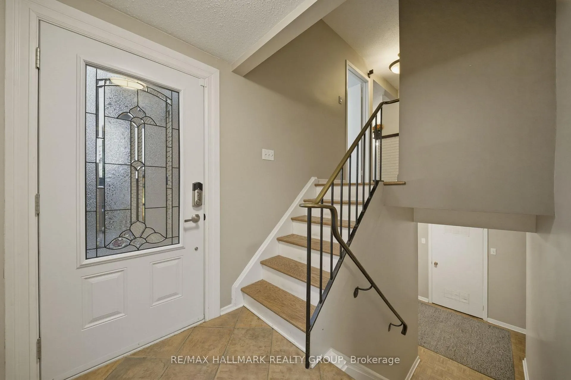 Photo 20 of 69 Woodmount Crescent, Ottawa, Borden Farm/Stewart Farm/Carleton Heights/Parkwood Hills — HOMEH