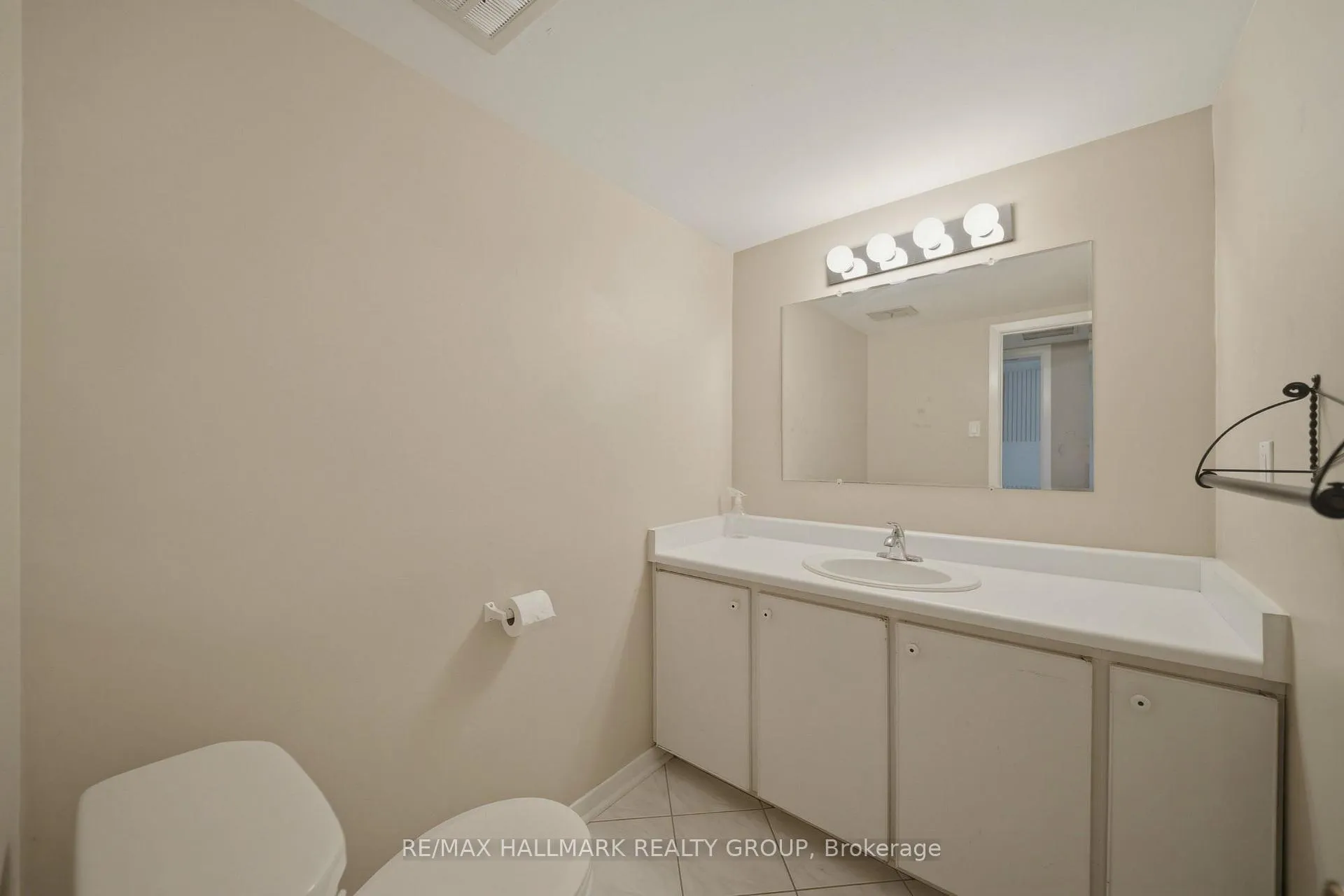 Photo 25 of 69 Woodmount Crescent, Ottawa, Borden Farm/Stewart Farm/Carleton Heights/Parkwood Hills — HOMEH