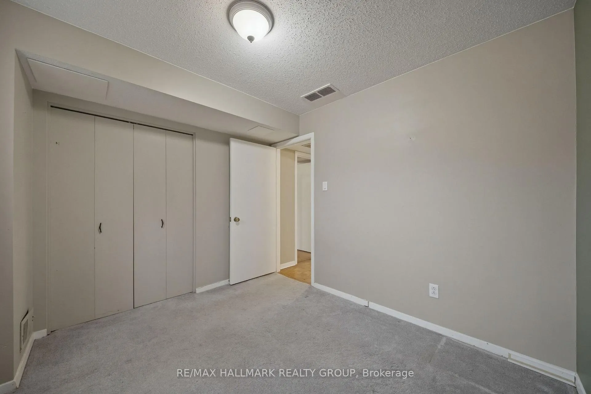 Photo 27 of 69 Woodmount Crescent, Ottawa, Borden Farm/Stewart Farm/Carleton Heights/Parkwood Hills — HOMEH