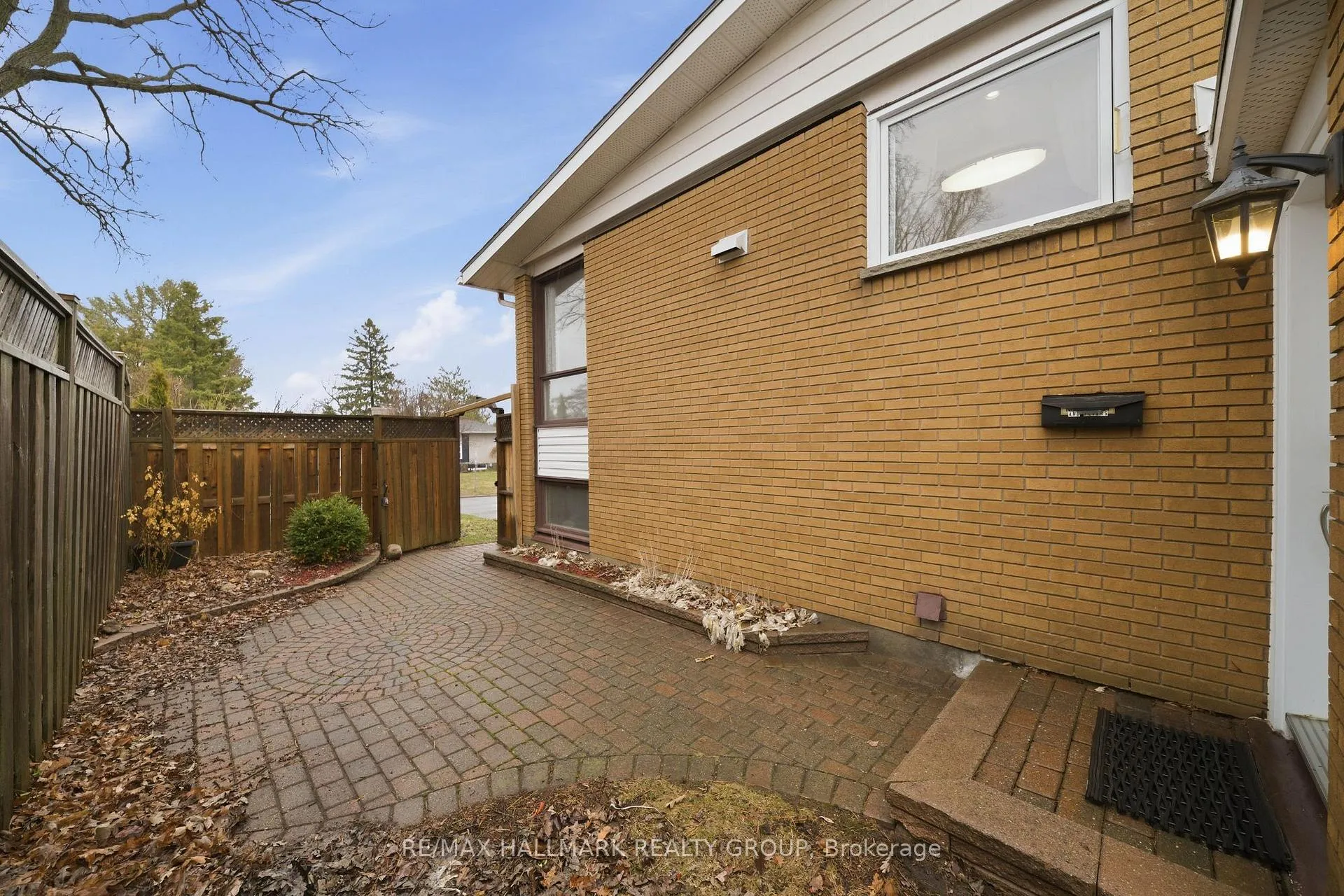 Photo 35 of 69 Woodmount Crescent, Ottawa, Borden Farm/Stewart Farm/Carleton Heights/Parkwood Hills — HOMEH