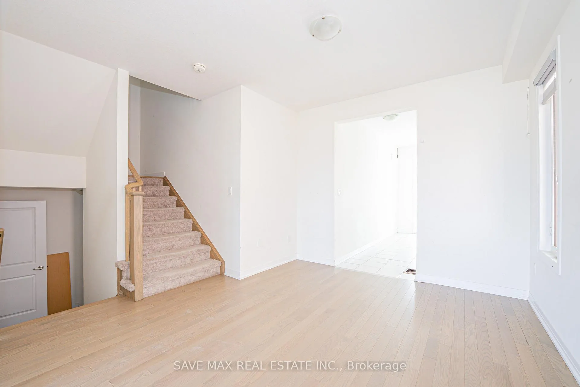Photo 9 of 294 Newman Drive, Cambridge — HOMEH