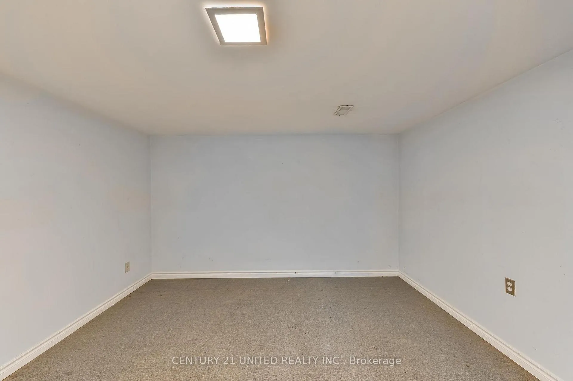 Photo 18 of 261 Maxwell Avenue, Peterborough, Ashburnham Ward 4 — HOMEH