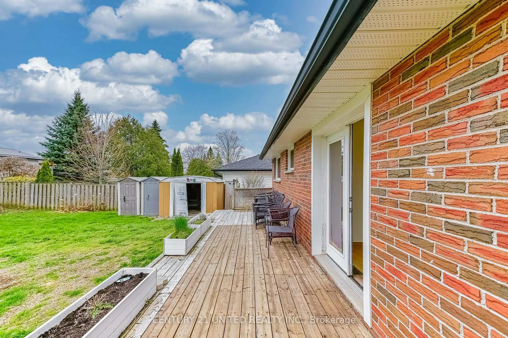Photo 20 of 261 Maxwell Avenue, Peterborough, Ashburnham Ward 4 — HOMEH
