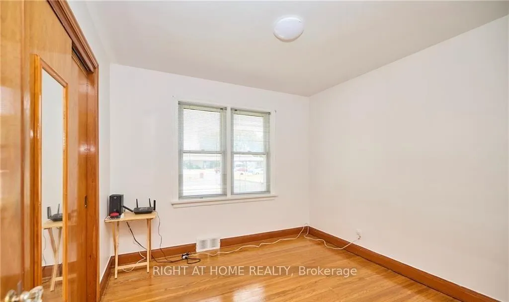 Photo 13 of 6357 Dorchester Road, Niagara Falls, Dorchester — HOMEH