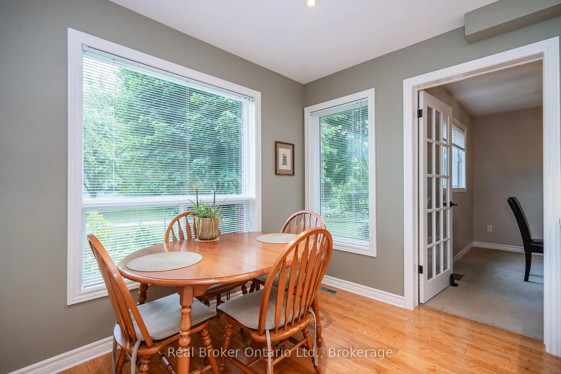Photo 9 of 167 Luckport Crescent, Midland — HOMEH
