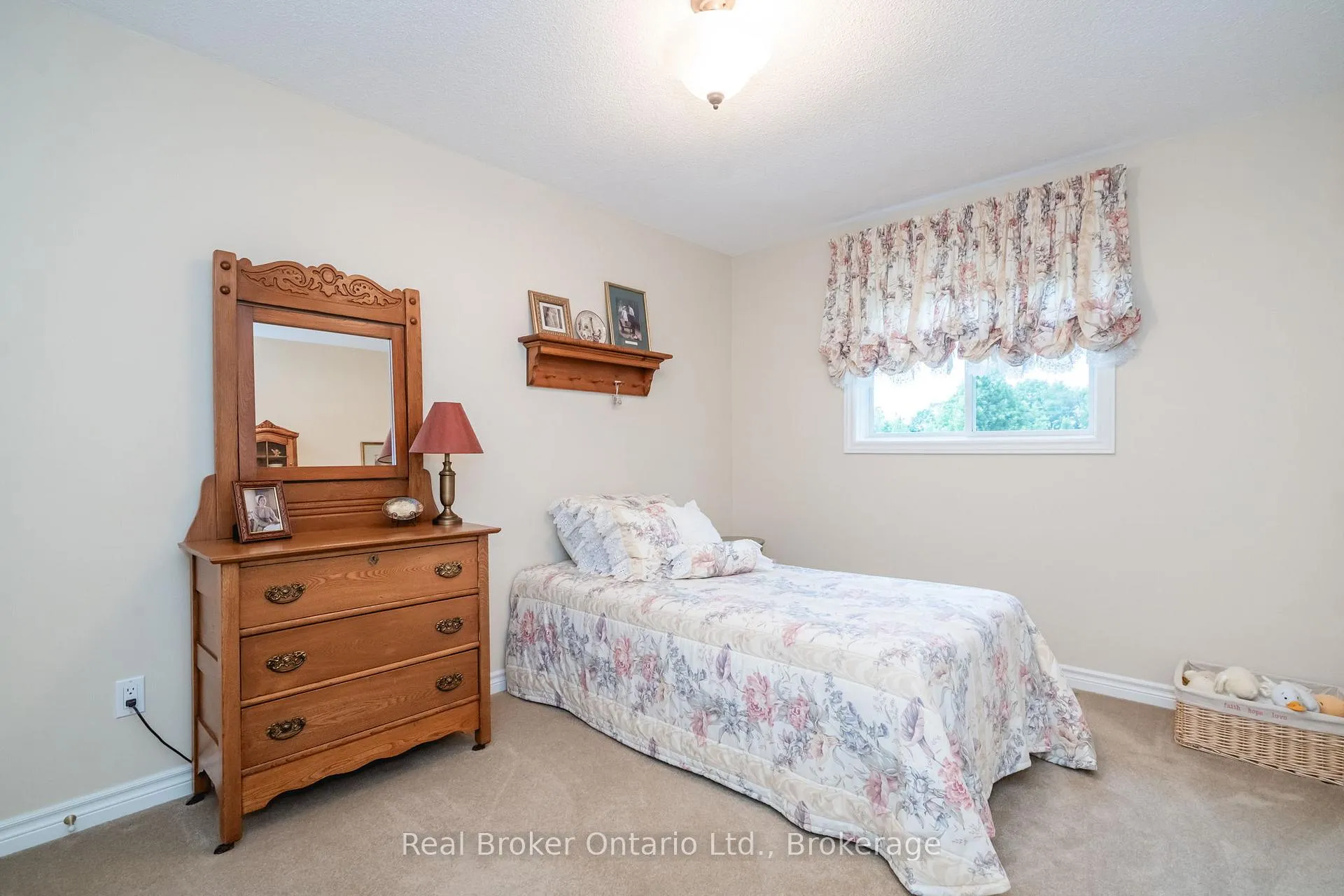 Photo 22 of 167 Luckport Crescent, Midland — HOMEH