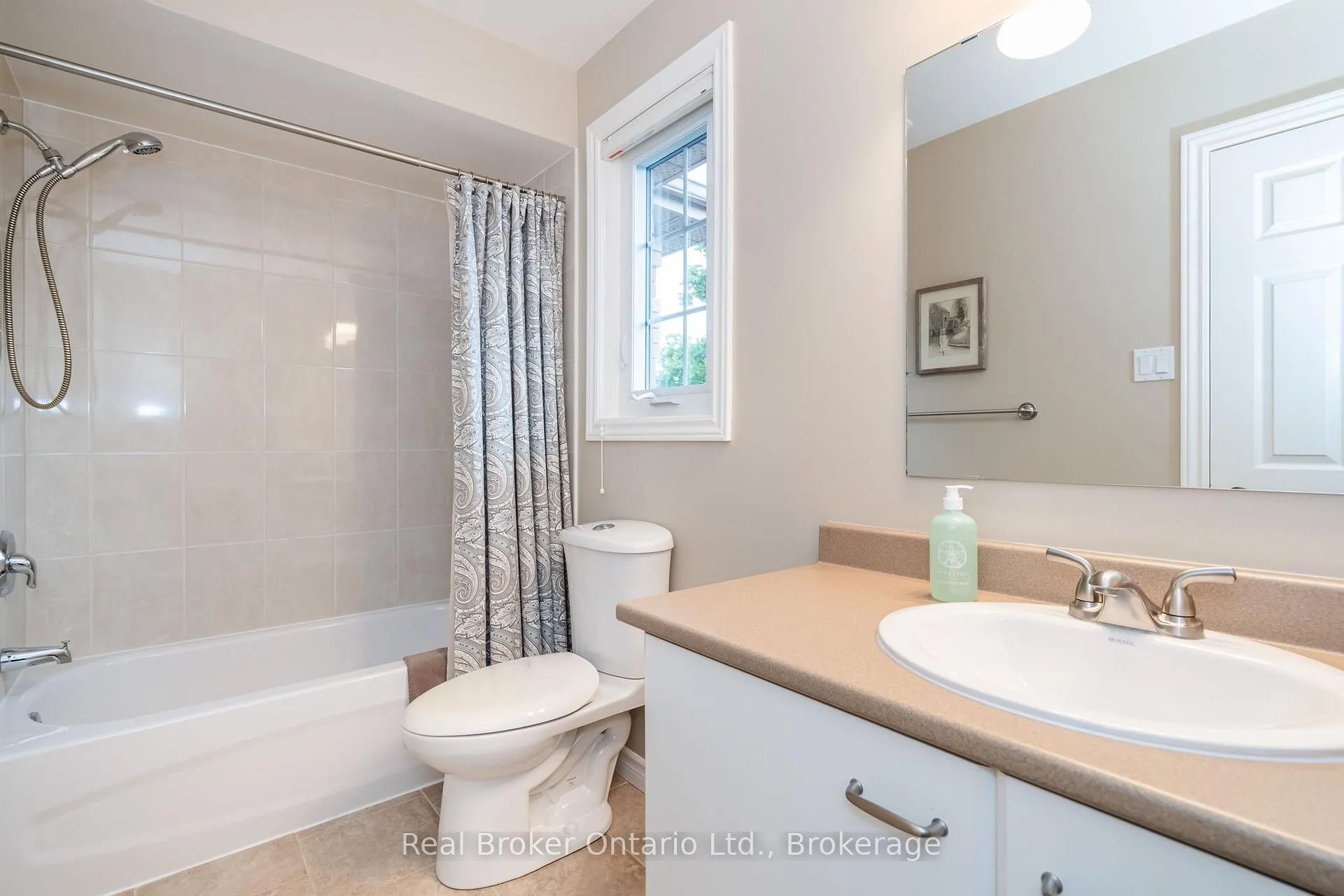 Photo 27 of 167 Luckport Crescent, Midland — HOMEH