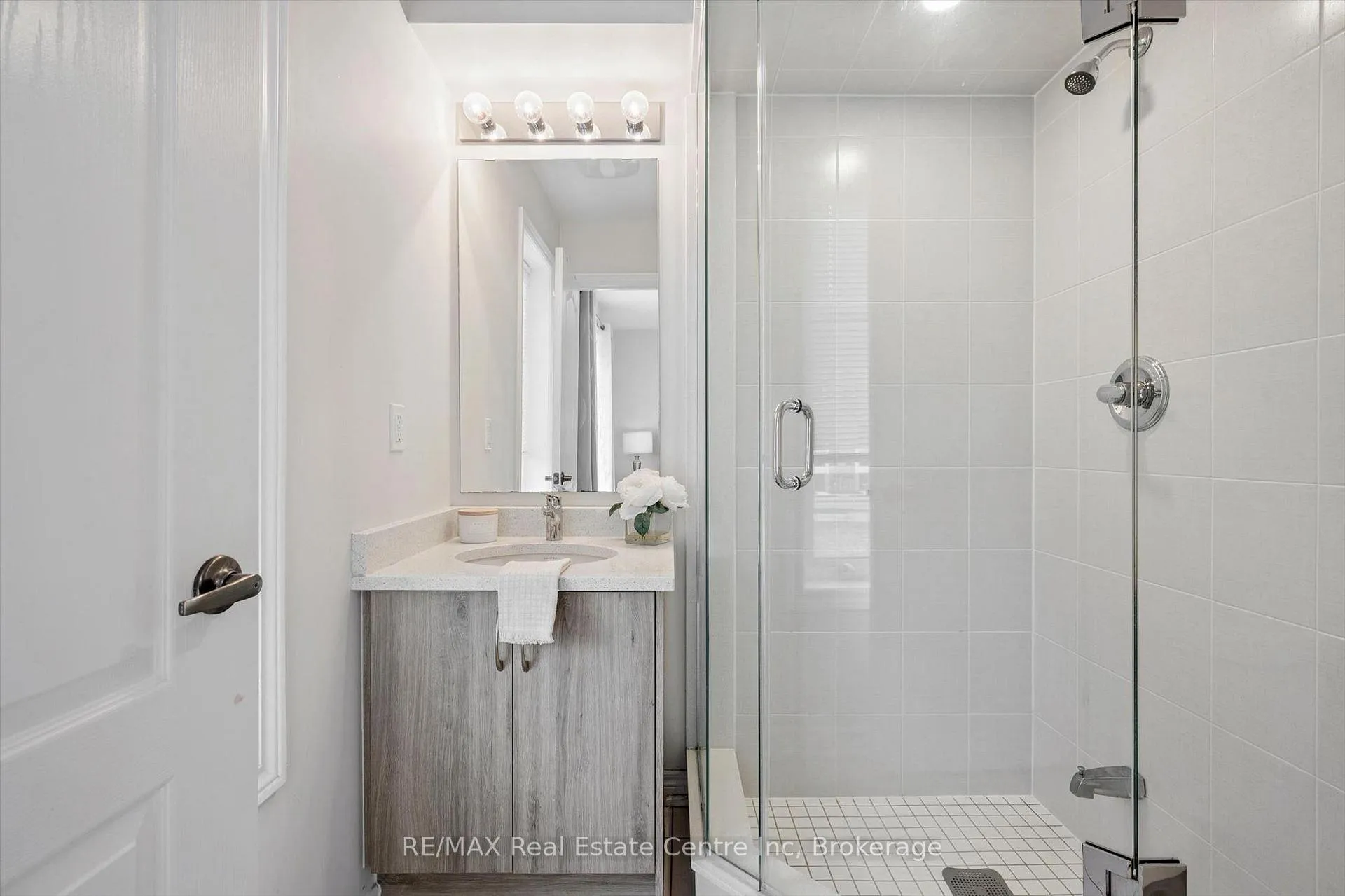 Photo 16 of 271 Law Drive, Guelph, Grange Road — HOMEH