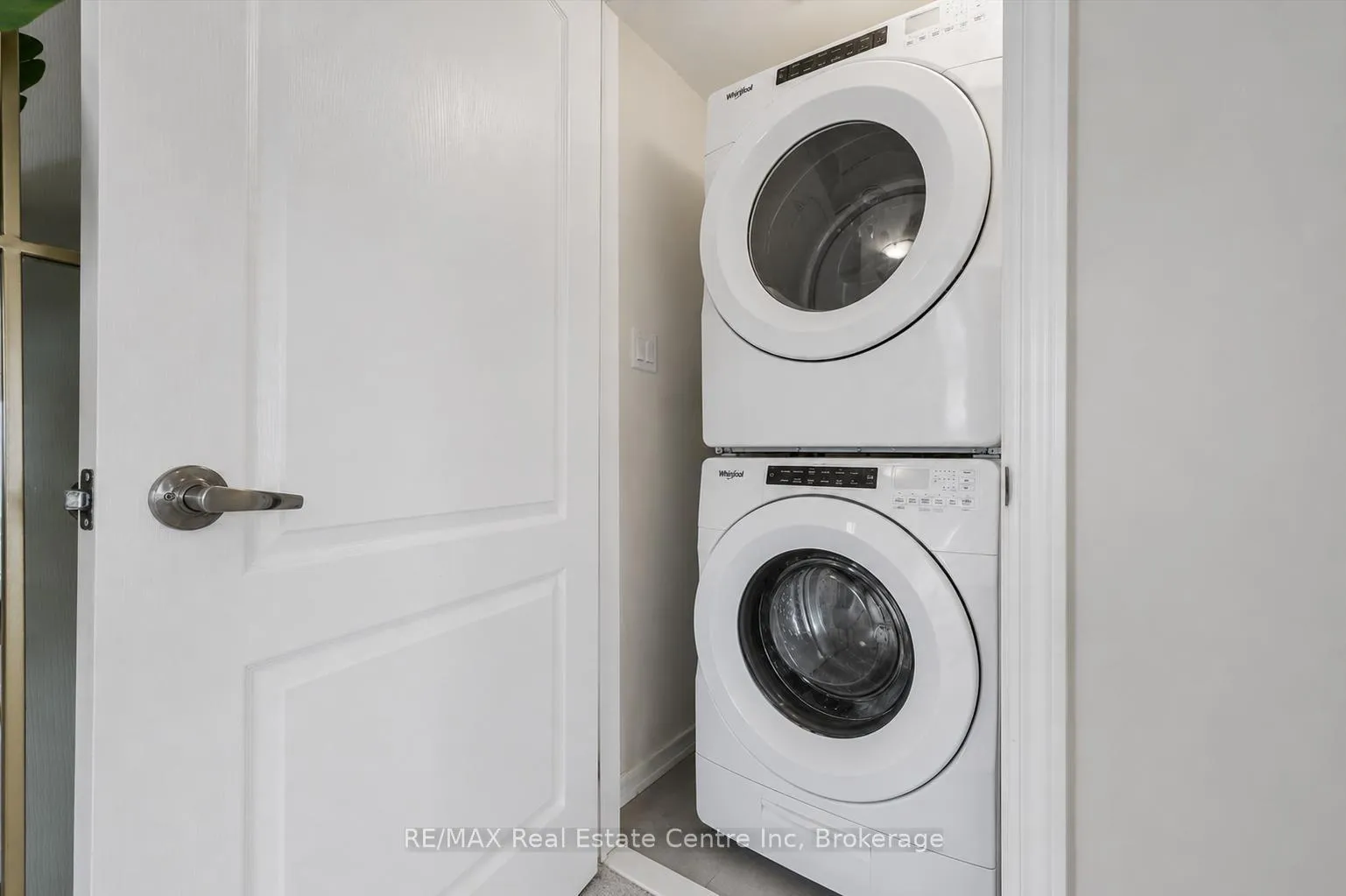 Photo 21 of 271 Law Drive, Guelph, Grange Road — HOMEH