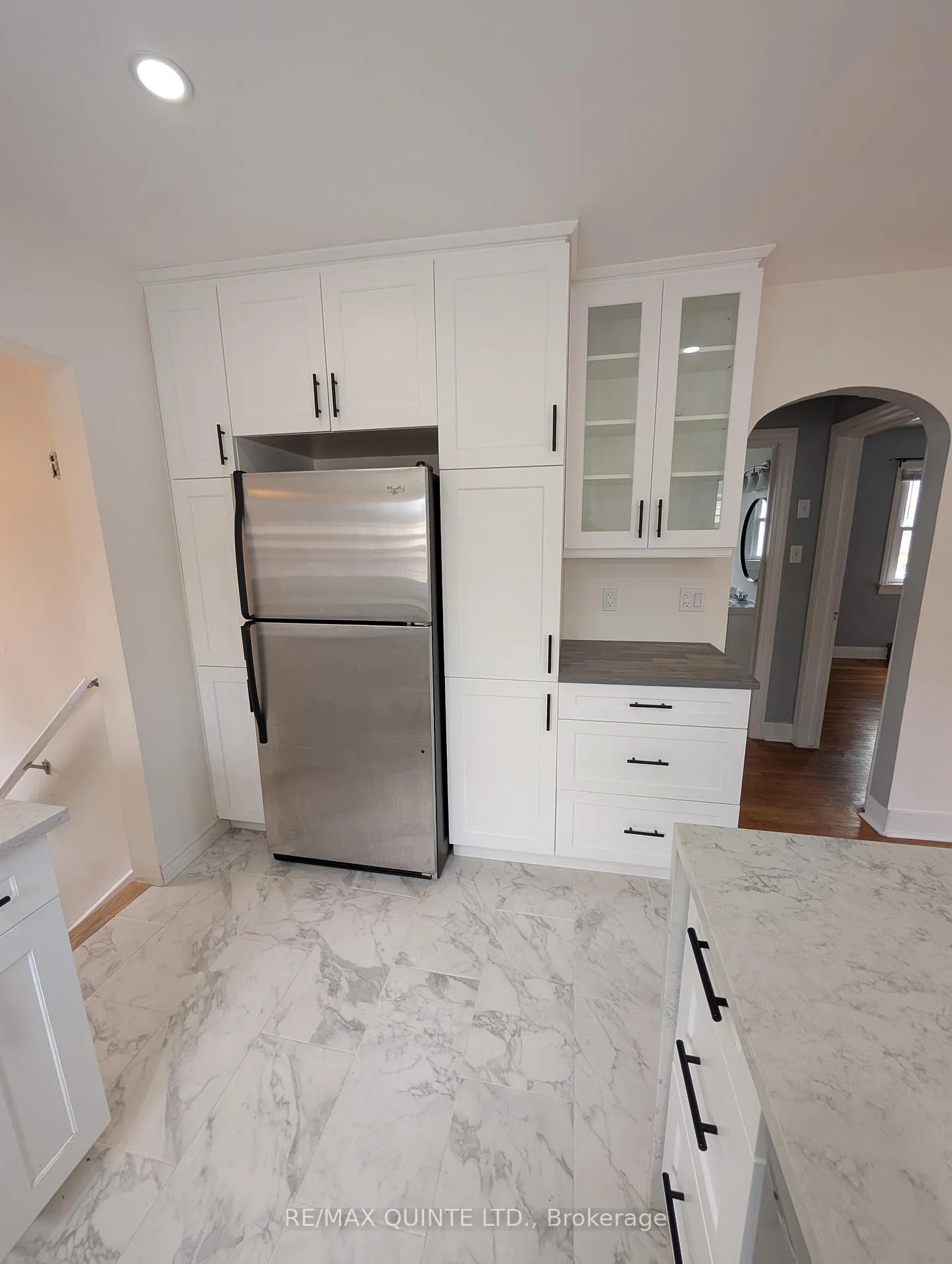 Photo 6 of 20 Wellington Crescent, Belleville, Belleville Ward — HOMEH