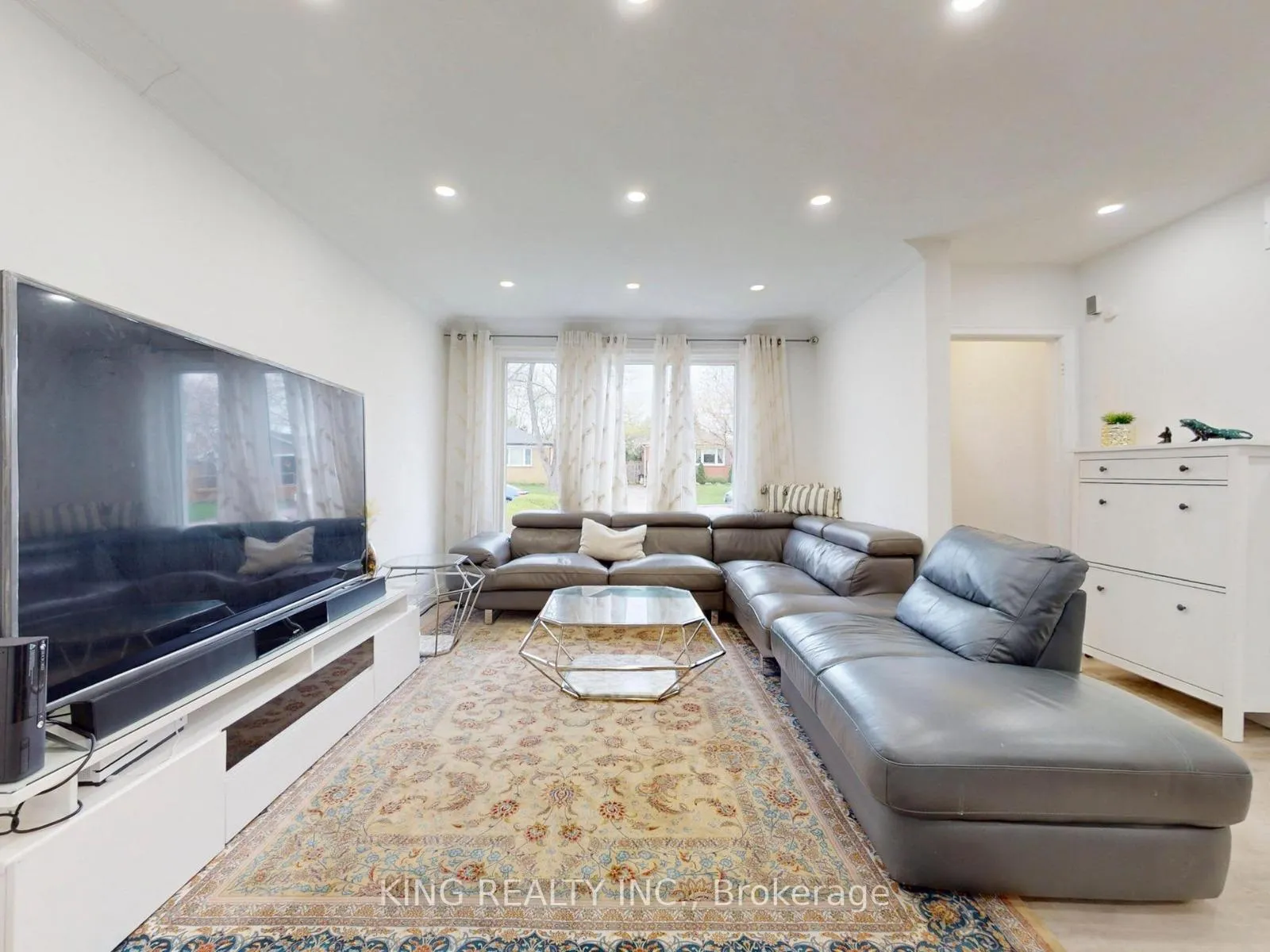 Photo 5 of 1156 Homewood Drive, Burlington, Mountainside — HOMEH