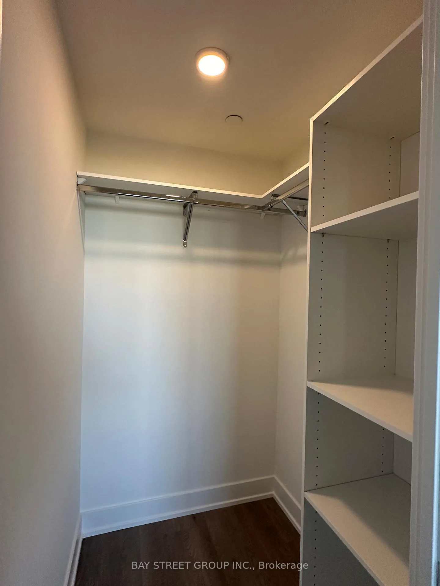 Photo 14 of Unit 1203, 8 Cedarland Drive, Markham, Unionville — HOMEH