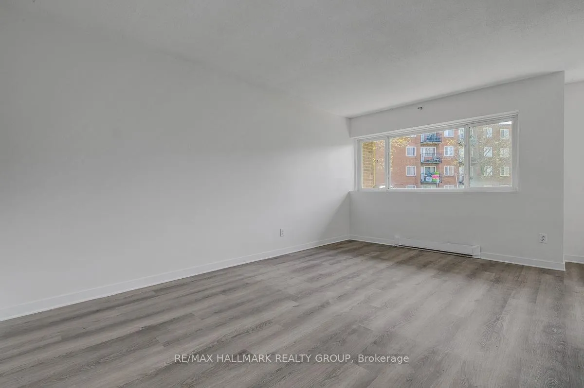 Photo 6 of Unit 105A, 2041 Arrowsmith Drive, Ottawa, Beacon Hill South — HOMEH