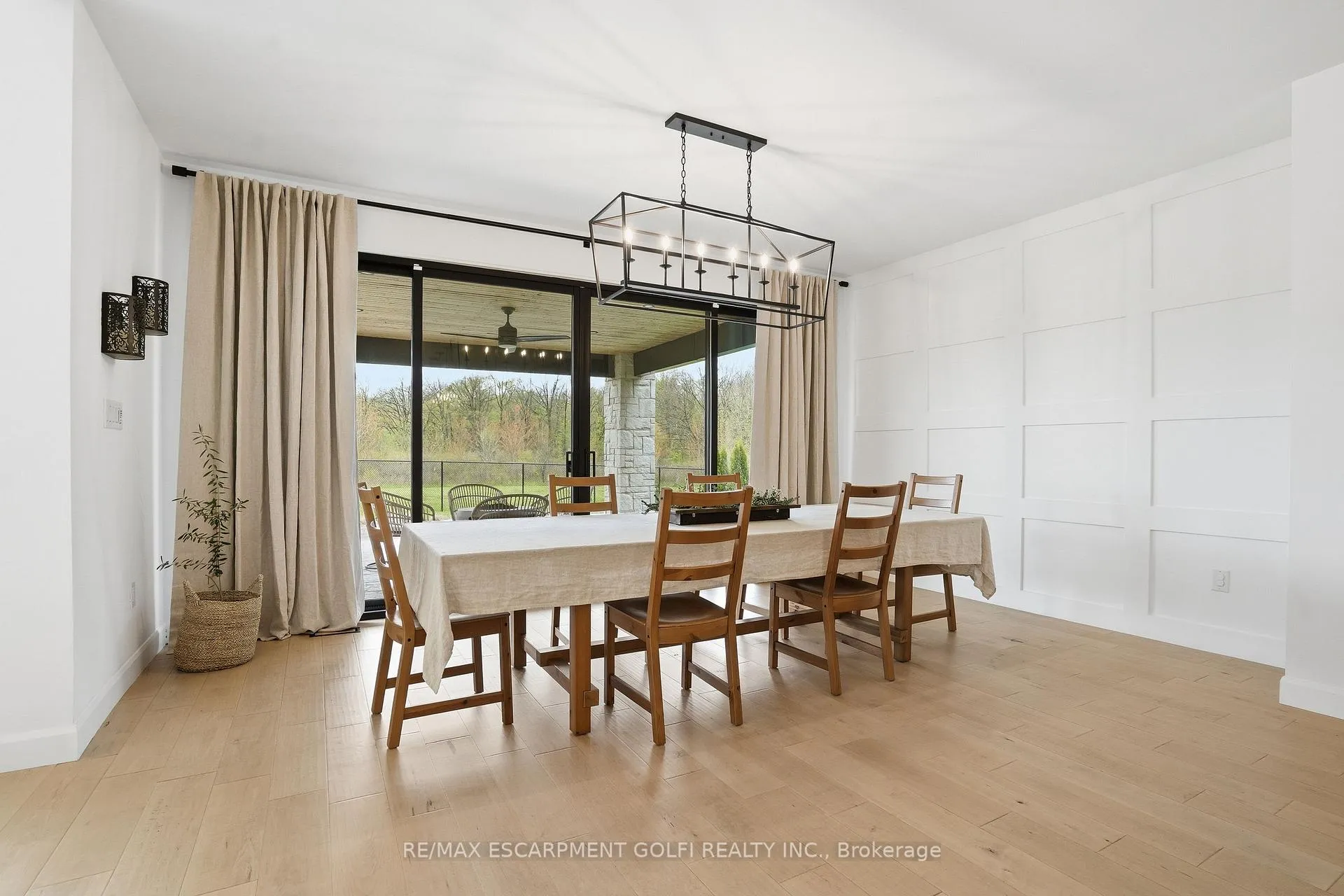 Photo 8 of 13791 Montrose Road, Niagara Falls, Schisler — HOMEH