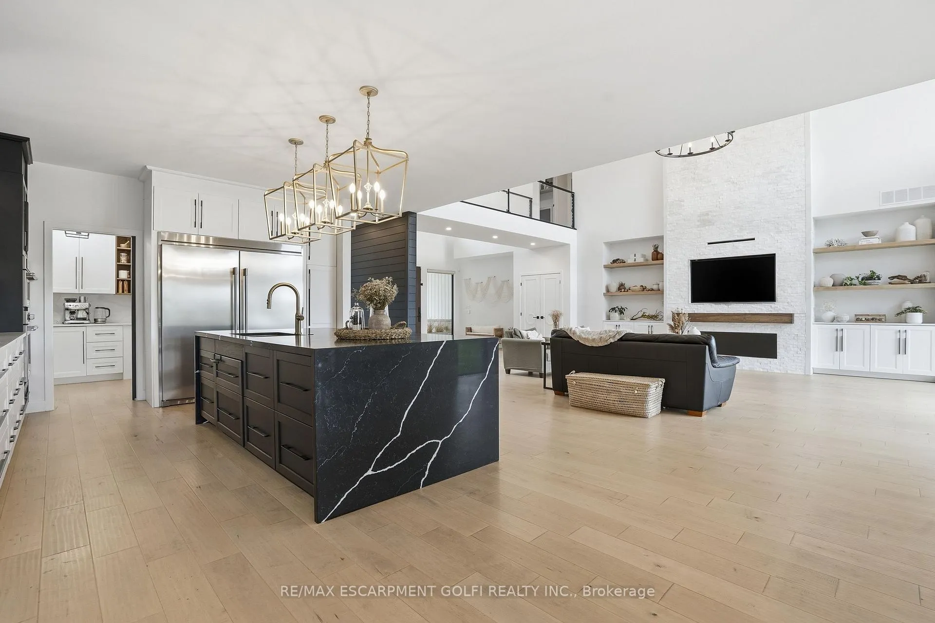 Photo 10 of 13791 Montrose Road, Niagara Falls, Schisler — HOMEH