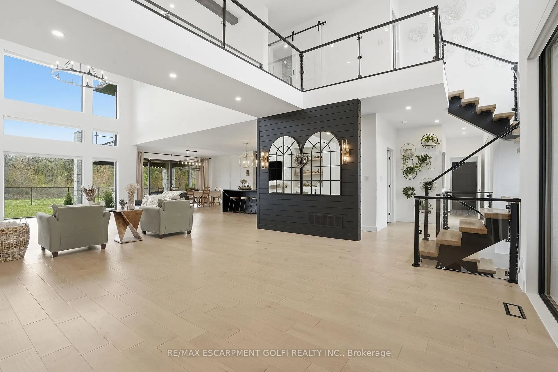 Photo 16 of 13791 Montrose Road, Niagara Falls, Schisler — HOMEH