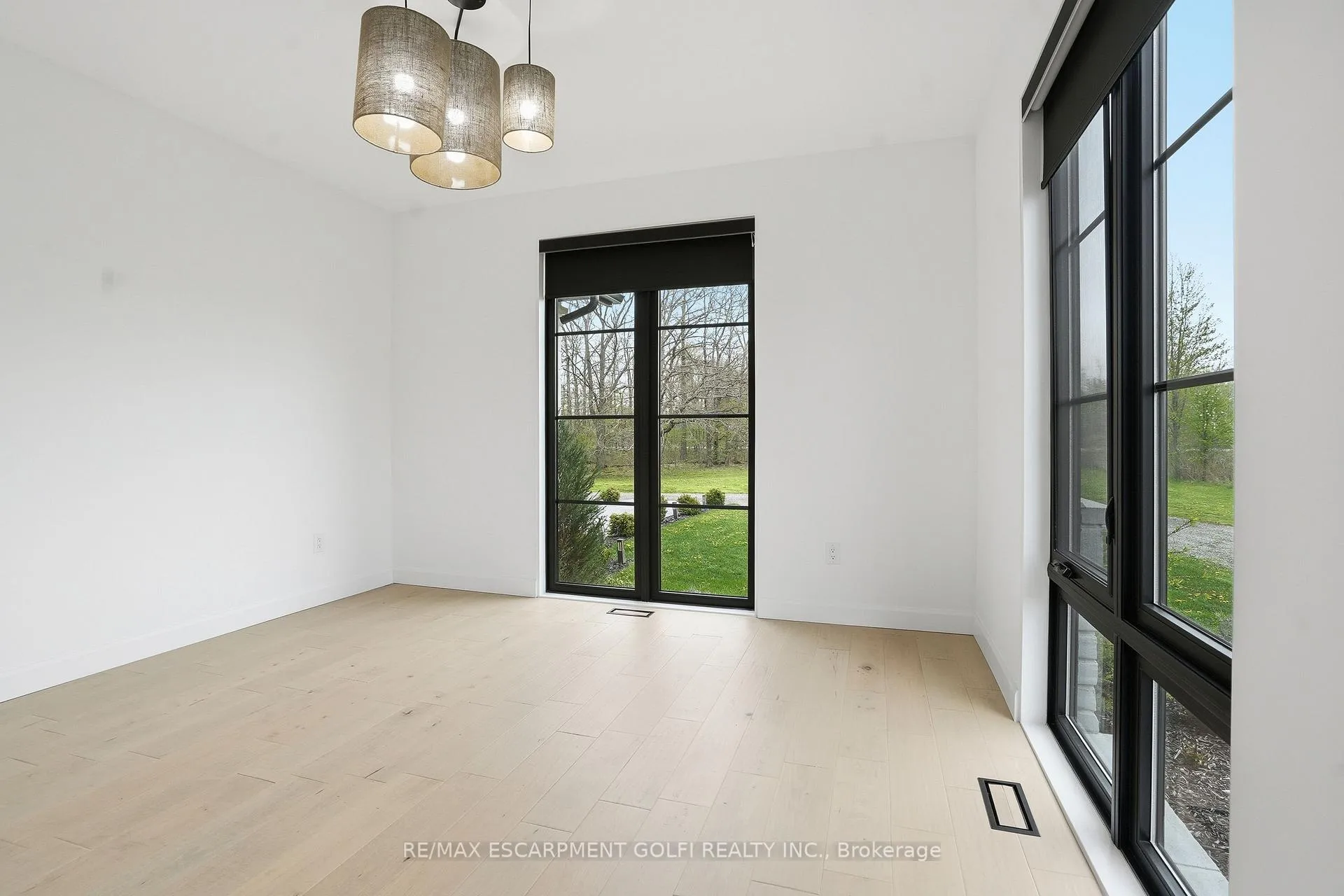 Photo 39 of 13791 Montrose Road, Niagara Falls, Schisler — HOMEH